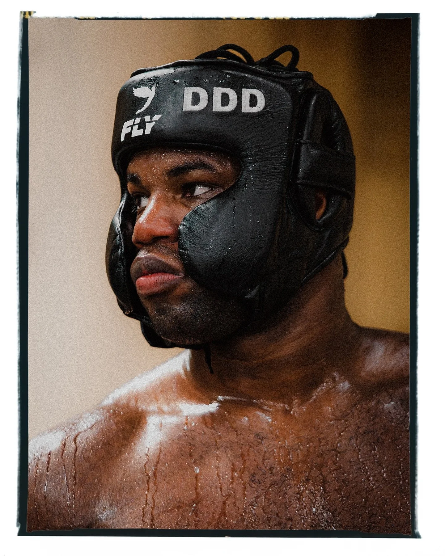 Daniel Dubois
The intensity in the gym during this shoot was unmatched, excited to see what’s next for what’s next for Dubois! 🥊
Shot for @flysportswear 📸
Athlete: @dynamite_daniel_dubois 
Photographer: @harry_hwp 
#DanielDubois #Du