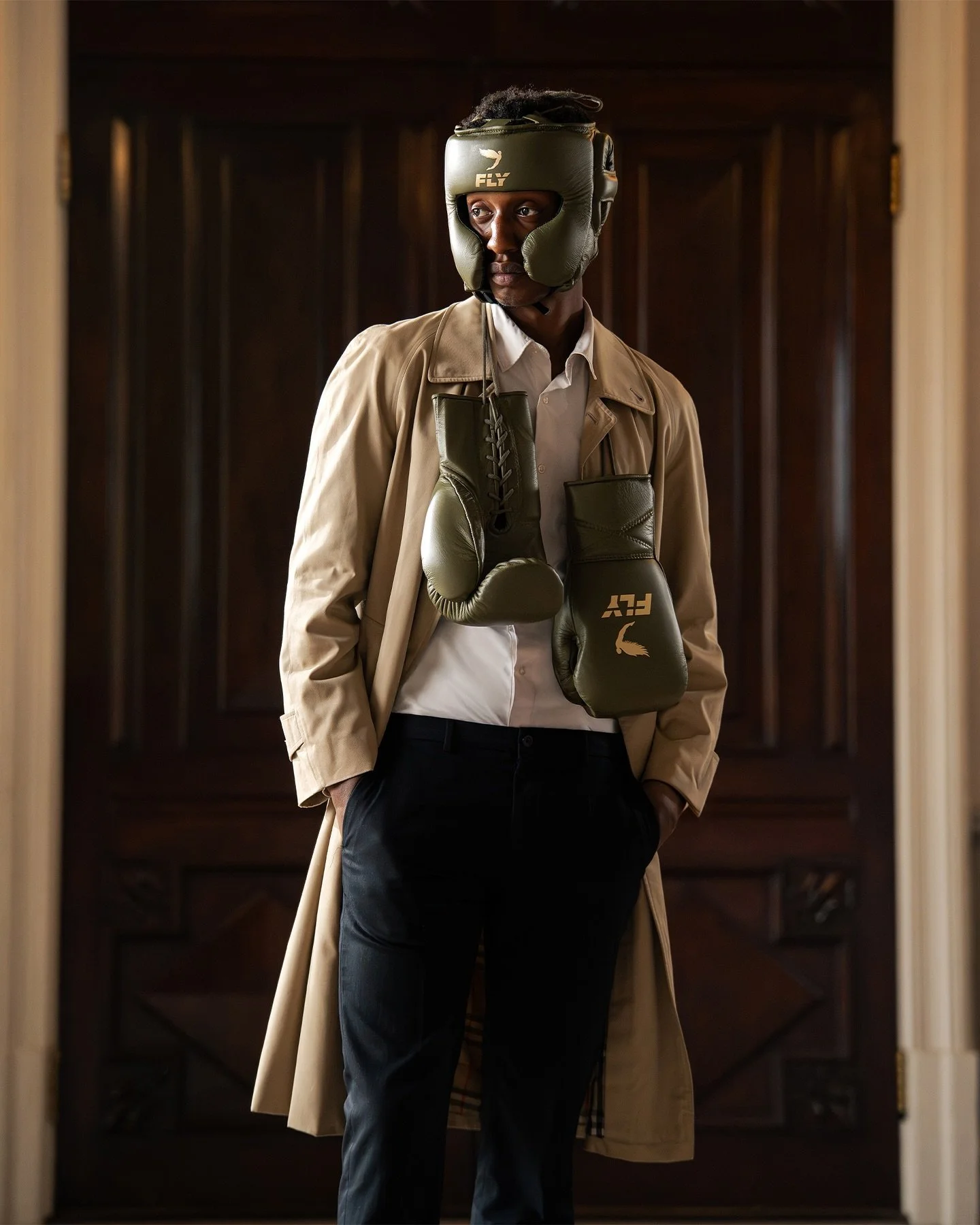 Something a lil different 👀

Showcasing Fly&rsquo;s premium range in style 🥊

Shot for @flysportswear 📸

Model: @jezzayisrael 
Photographer: @harry_hwp 
Location: @down_hall 

#BoxingPhotography #Boxing #FashionPhotography #Fashion