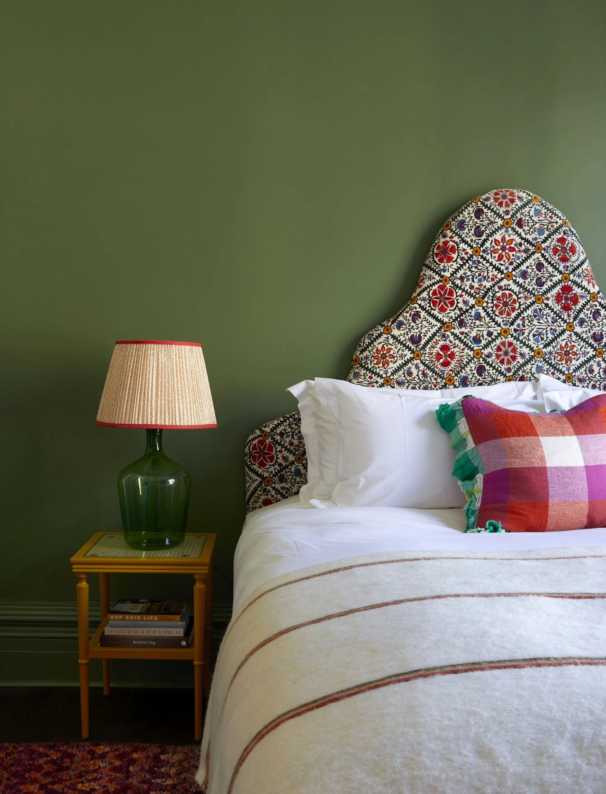 Balcony Apartment - Bed.jpg