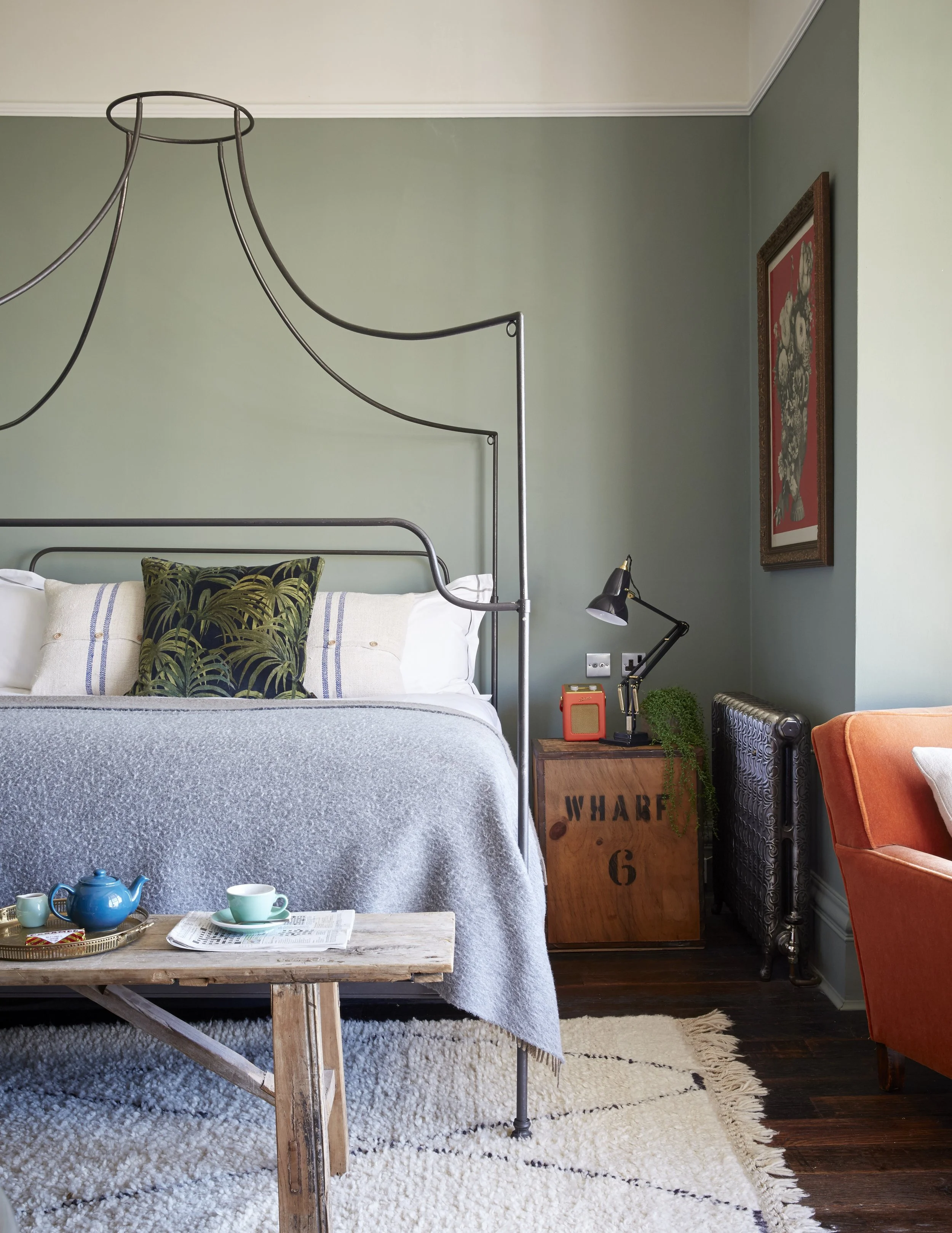 Hotel interiors Artist Residence hotels