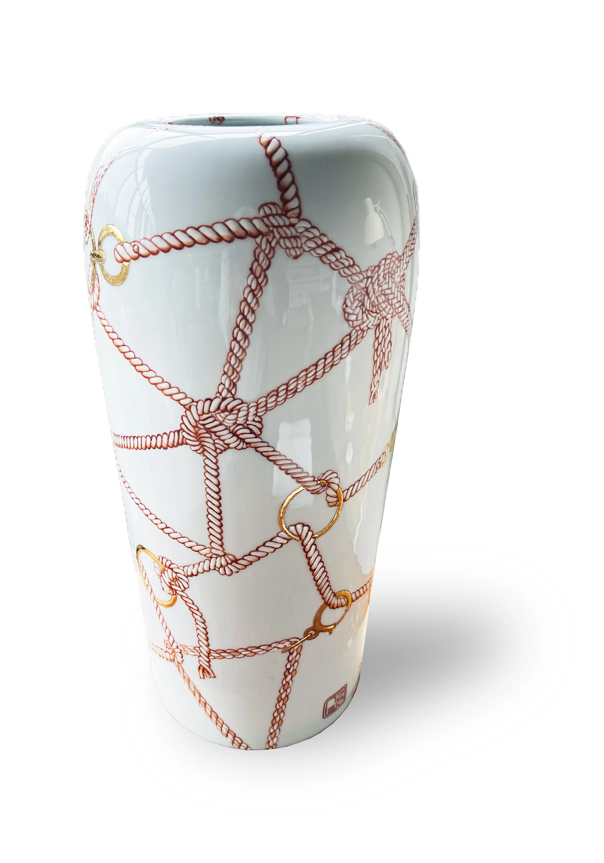 KNOT THEORY 2026/ iron red and gold onglaze painting/ 46cm height