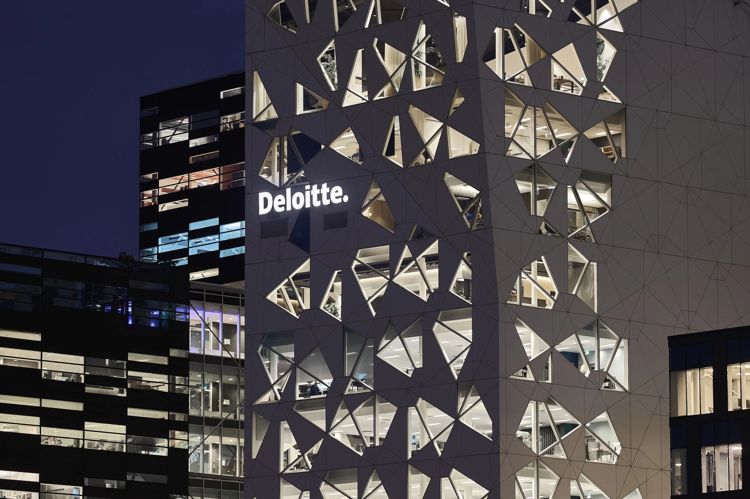 Signex 25.11.25.132.jpg