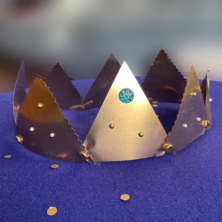 Réalisation d’une Couronne des Rois et Reines • atelier Enfants à partir du CE1