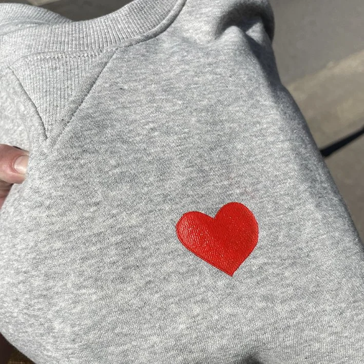 Site_serigraphie_sweat-coeur-1.jpg