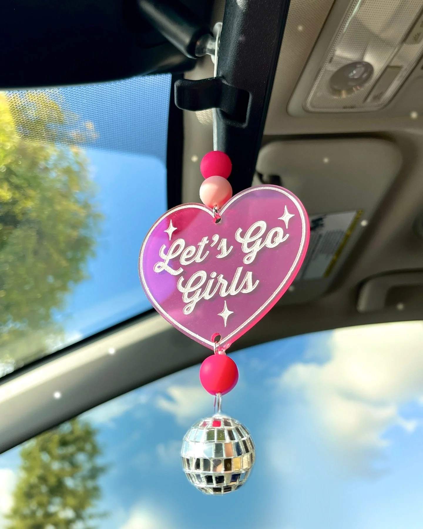 LET&rsquo;S GO GIRLS 🪩💅🏽✨