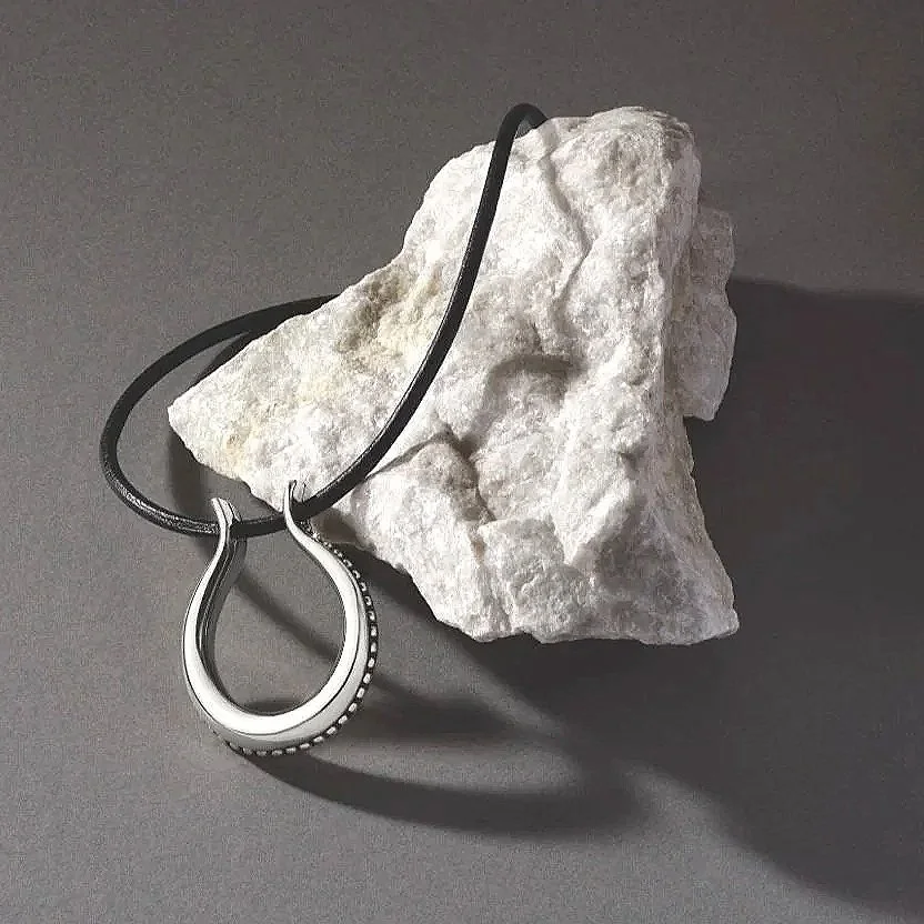 29553%2BPretty%2BTough%2BArch%2BNecklace%2BLarge.jpg