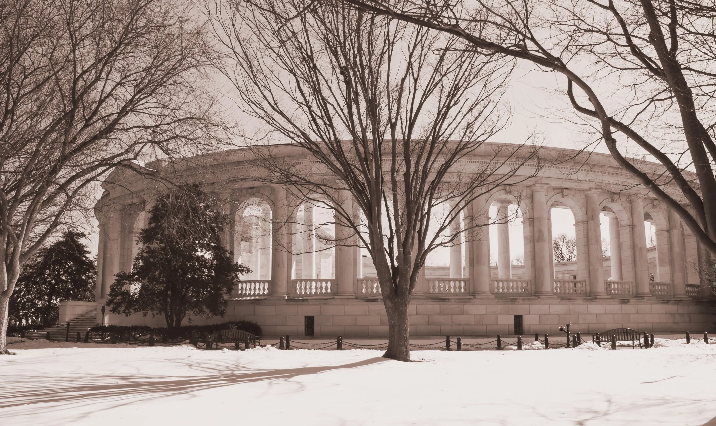 Arlington_memorial.jpg