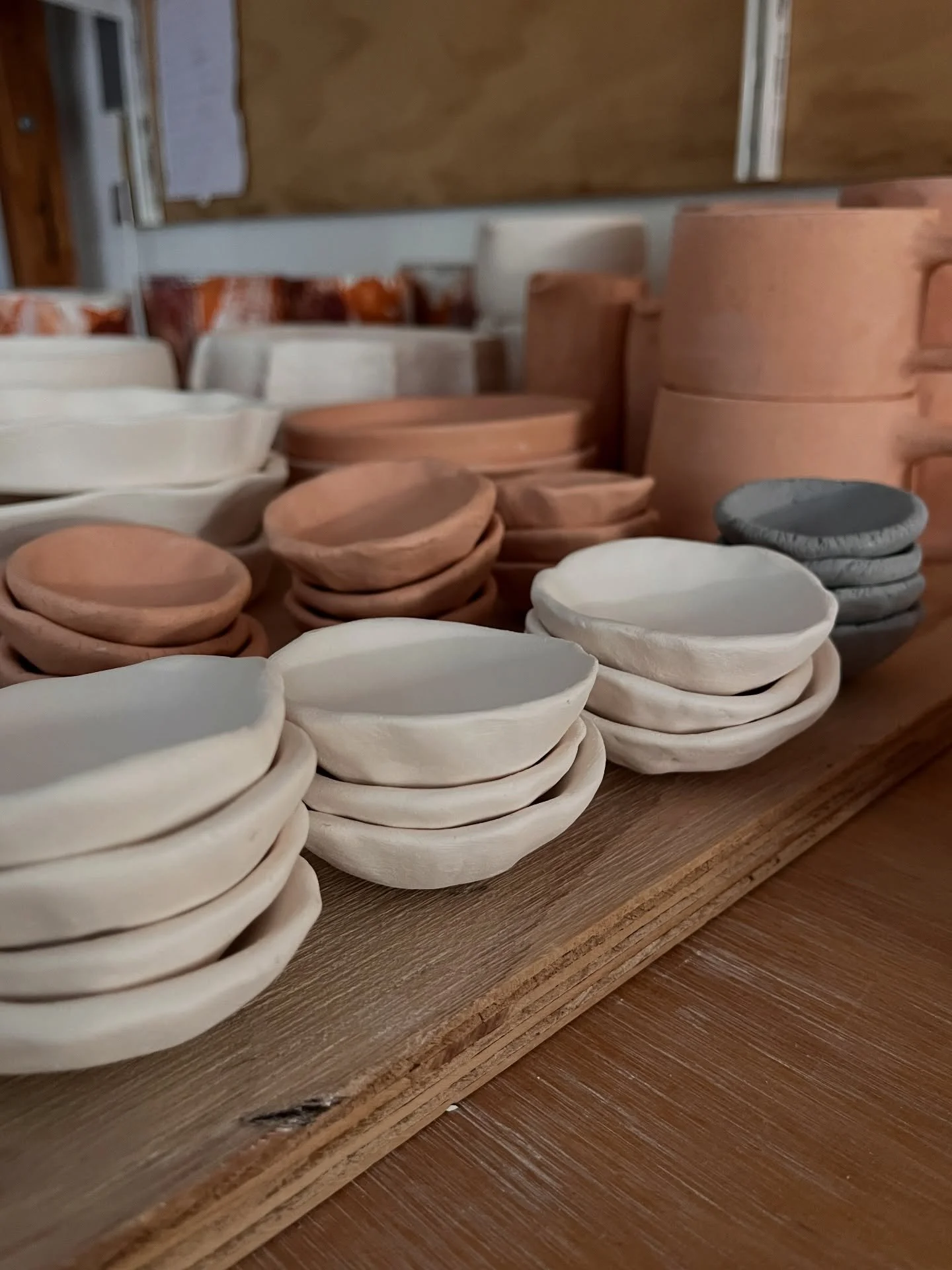 ✨Exciting news ✨
Since I won't have an online shop ready before Christmas but I've had so many requests for local pickups, I'm setting up a pop-up shop here on Instagram this Saturday with ready-to-buy pieces.
If you're in the Narangba area and spot 