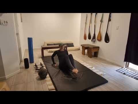 LEG TUCK IN AND OUTS