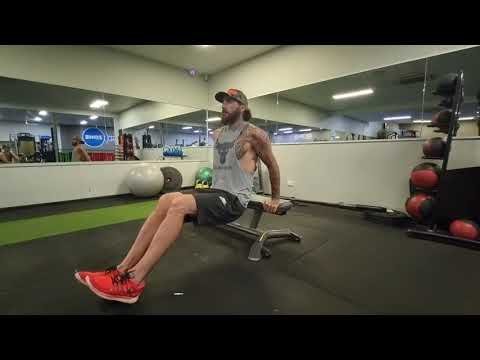 BENCH TRICEP DIPS