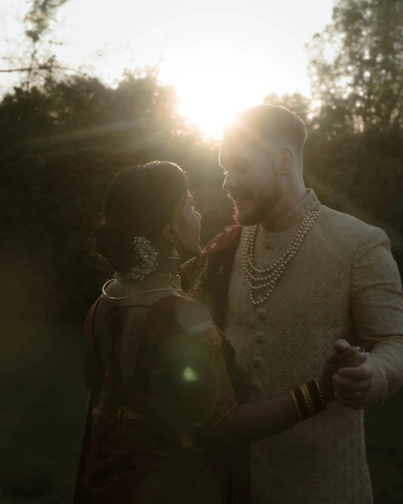 Cet &eacute;t&eacute;, j'ai eu l'immense honneur et plaisir de c&eacute;l&eacute;brer plusieurs mariages o&ugrave; une histoire d'amour a travers&eacute; les fronti&egrave;res pour unir deux cultures nous donnant droit &agrave; une c&eacute;l&eacute;