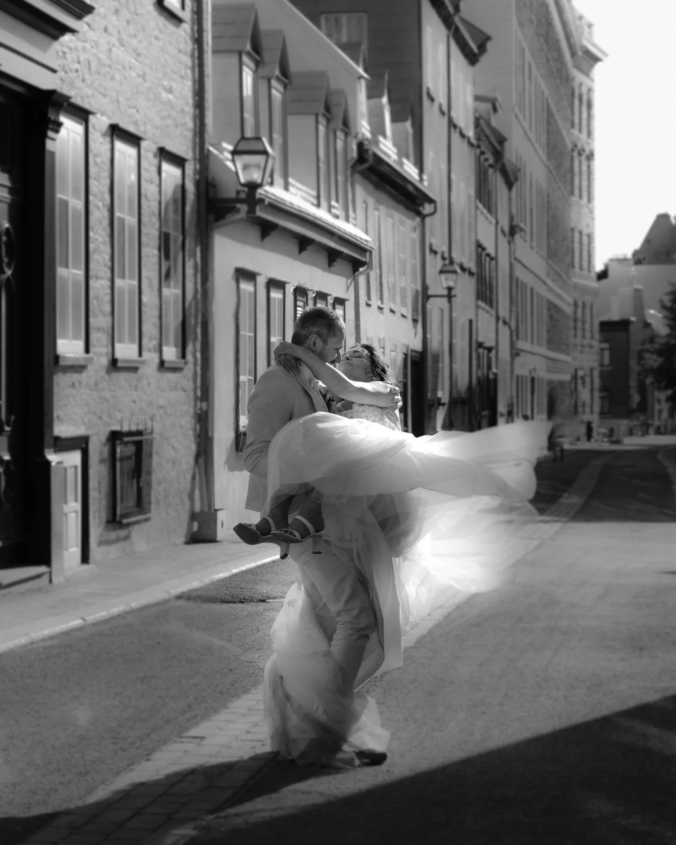 La beaut&eacute; d&rsquo;un amour intime s&rsquo;inspirant de l&rsquo;amour de Dieu r&eacute;side dans sa capacit&eacute; &agrave; d&eacute;voiler ce qui demeurait cach&eacute;, comme le ferait la lumi&egrave;re, pour ensuite aimer encore plus profon