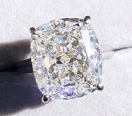 12+CARAT+CUSHION.jpg