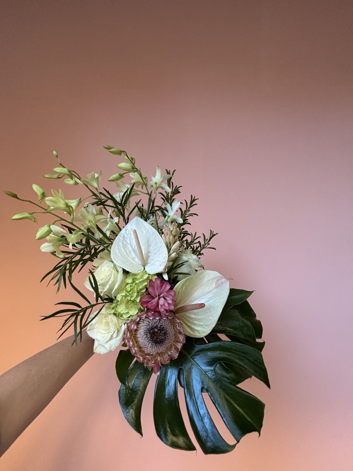 tropical_bridal_bouquet_hawaii_wedding