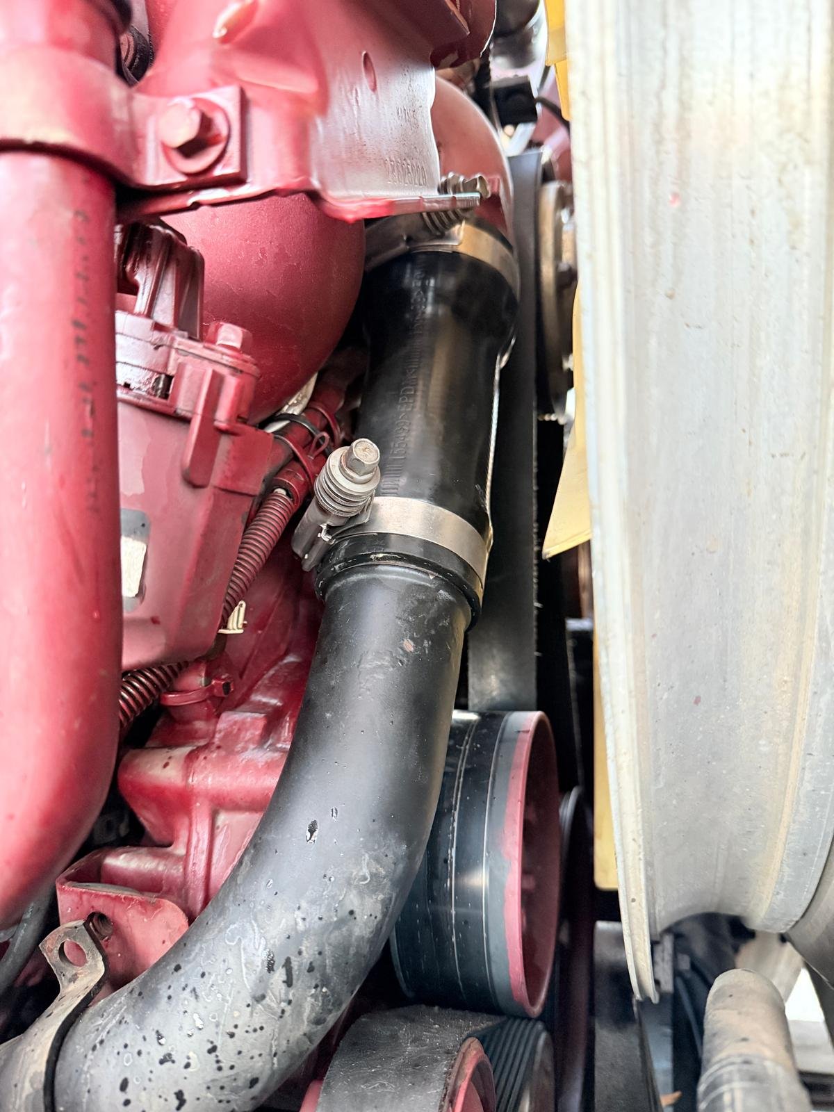 MP8 coolant hose