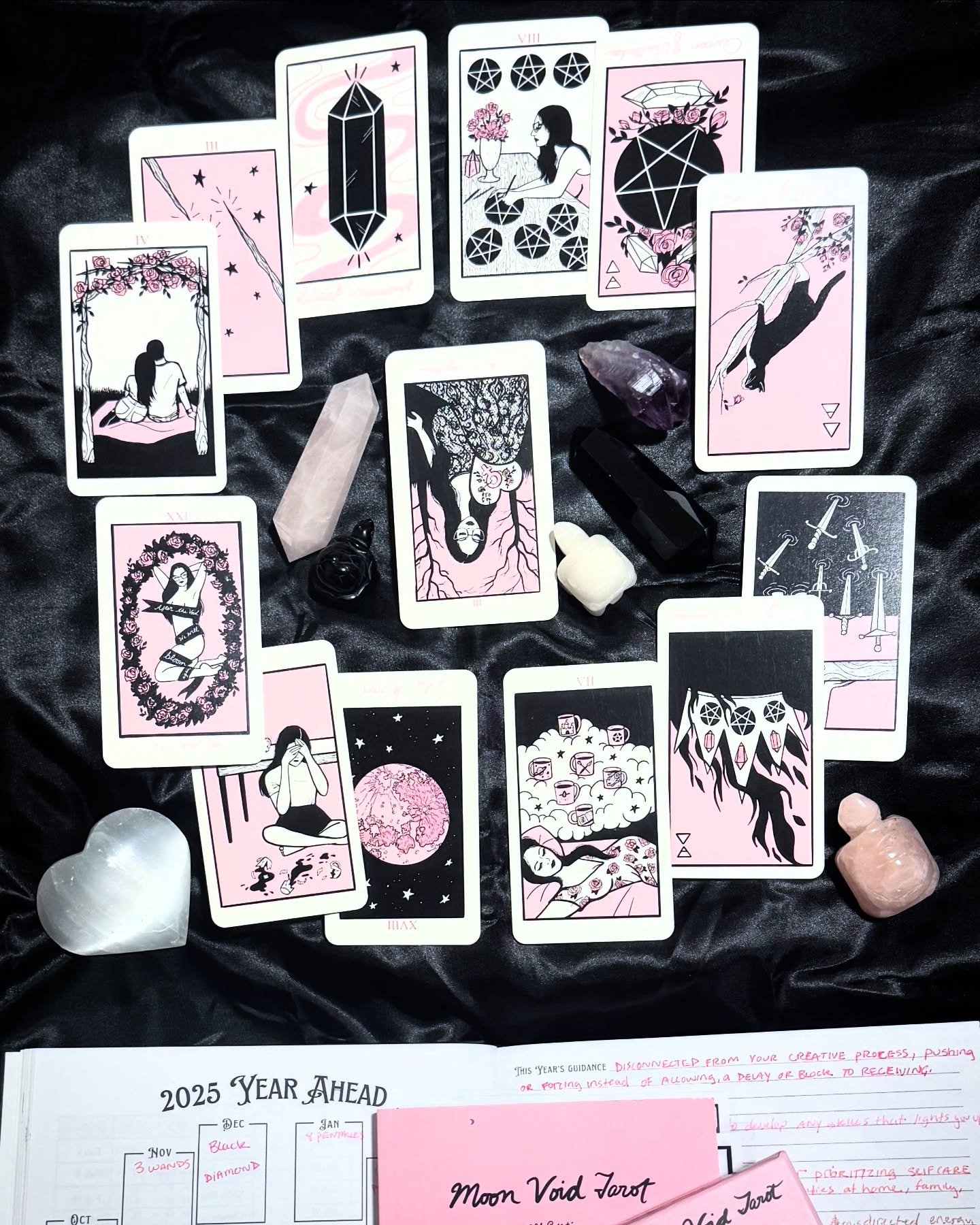 💖Guidance spread for 2025💖 @moonvoidtarot 💖
