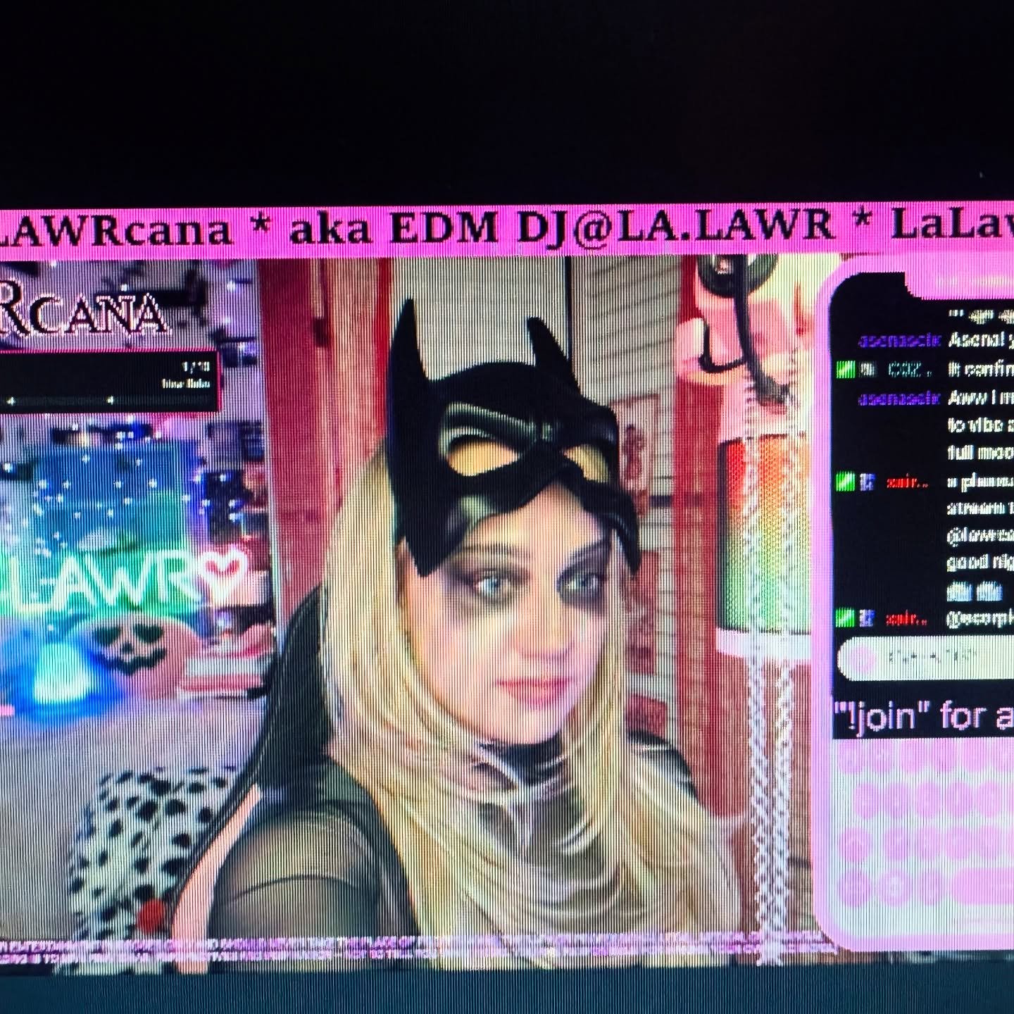 💕🦇Batgirl Cosplay Tarot Stream🦇💕
Come get free readings with me on Twitch.com/LAWRCANA!
#twitch #stream #batgirl #tarot #tarotreadings #lawrcana