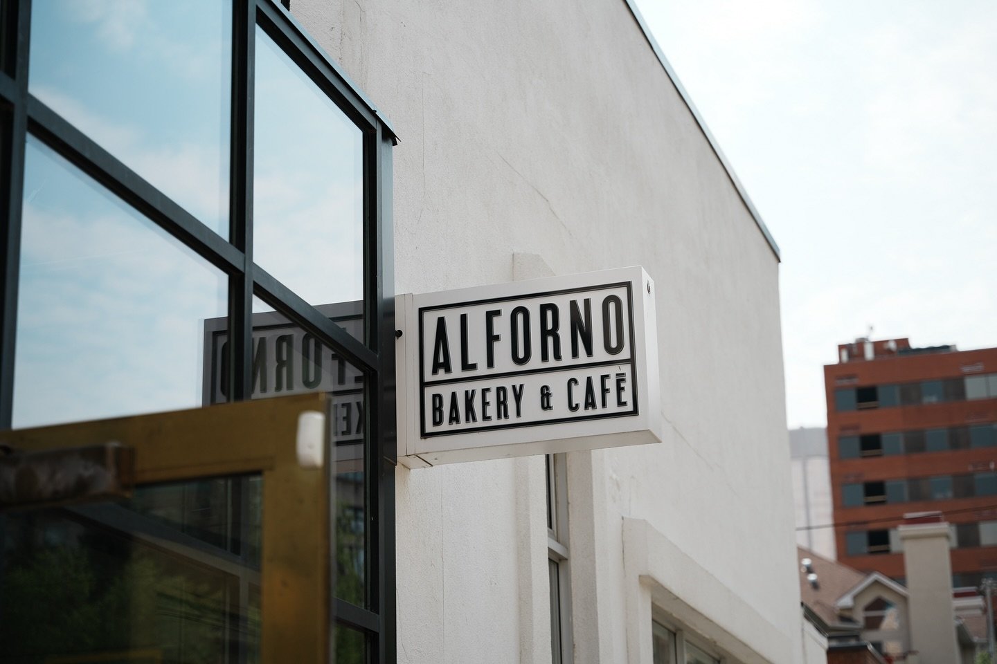 Is this the best cafe in Calgary?

‼️introducing Alforno Cafe and Bakery‼️

The place filled with aesthetics, great people and even greater food. Bring your friends and family to this amazing cafe to create memories and share a bite together, tell em