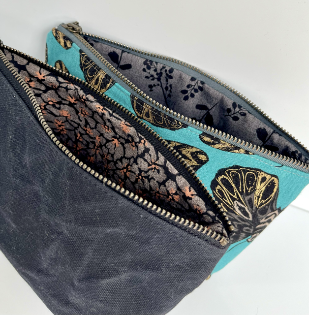 B:W pouches inside .png