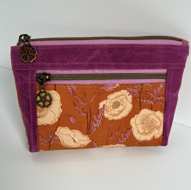 Purple pouch.png