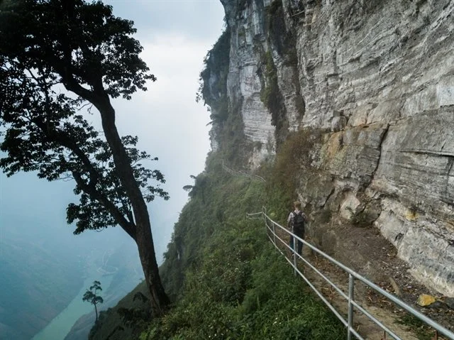white cliff.jpg