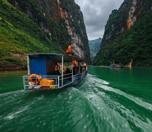 Tu San Canyon boat ride, Highlands route