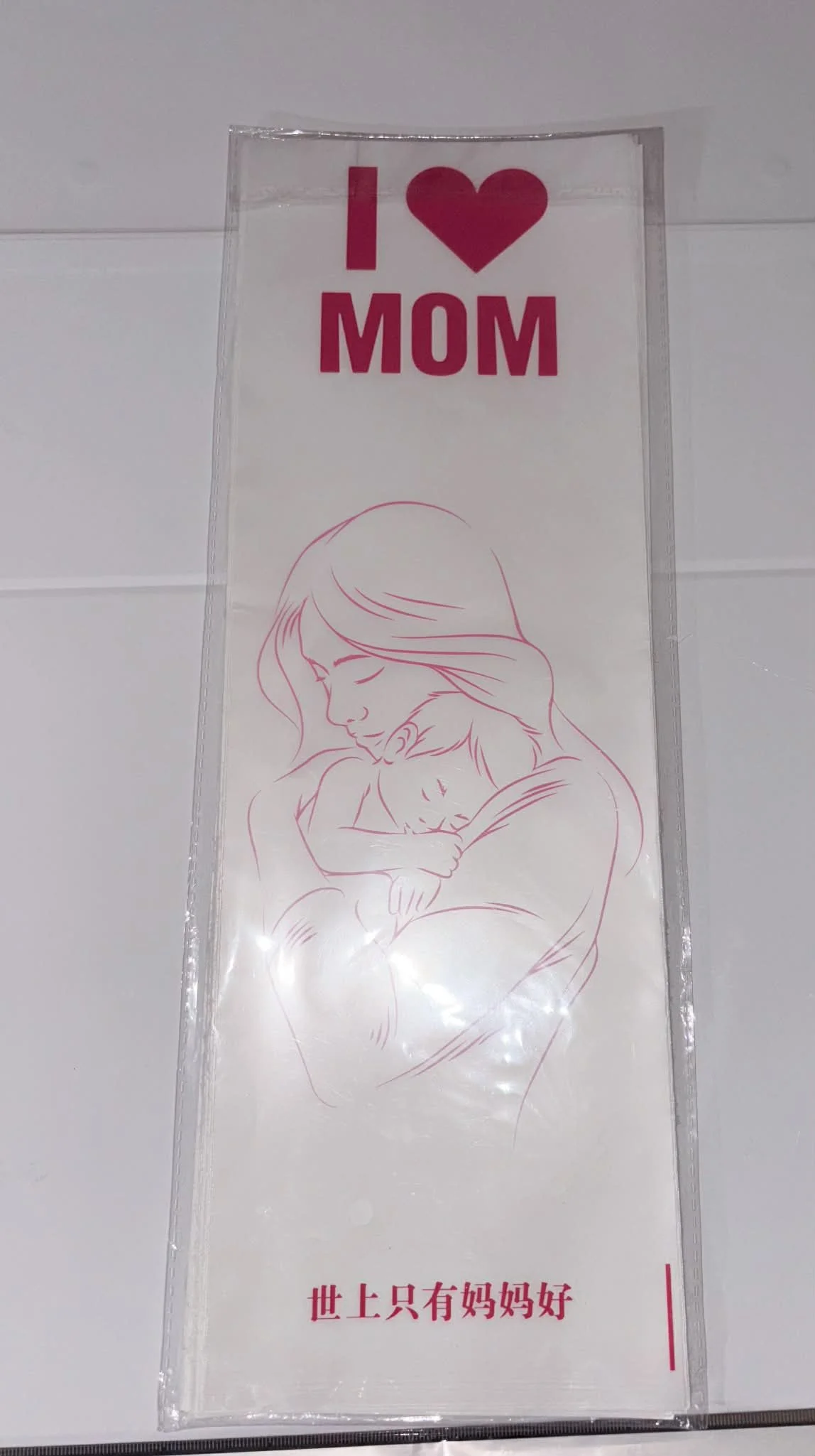 'I Love Mom' Heartfelt  Floral Bag 10 pc