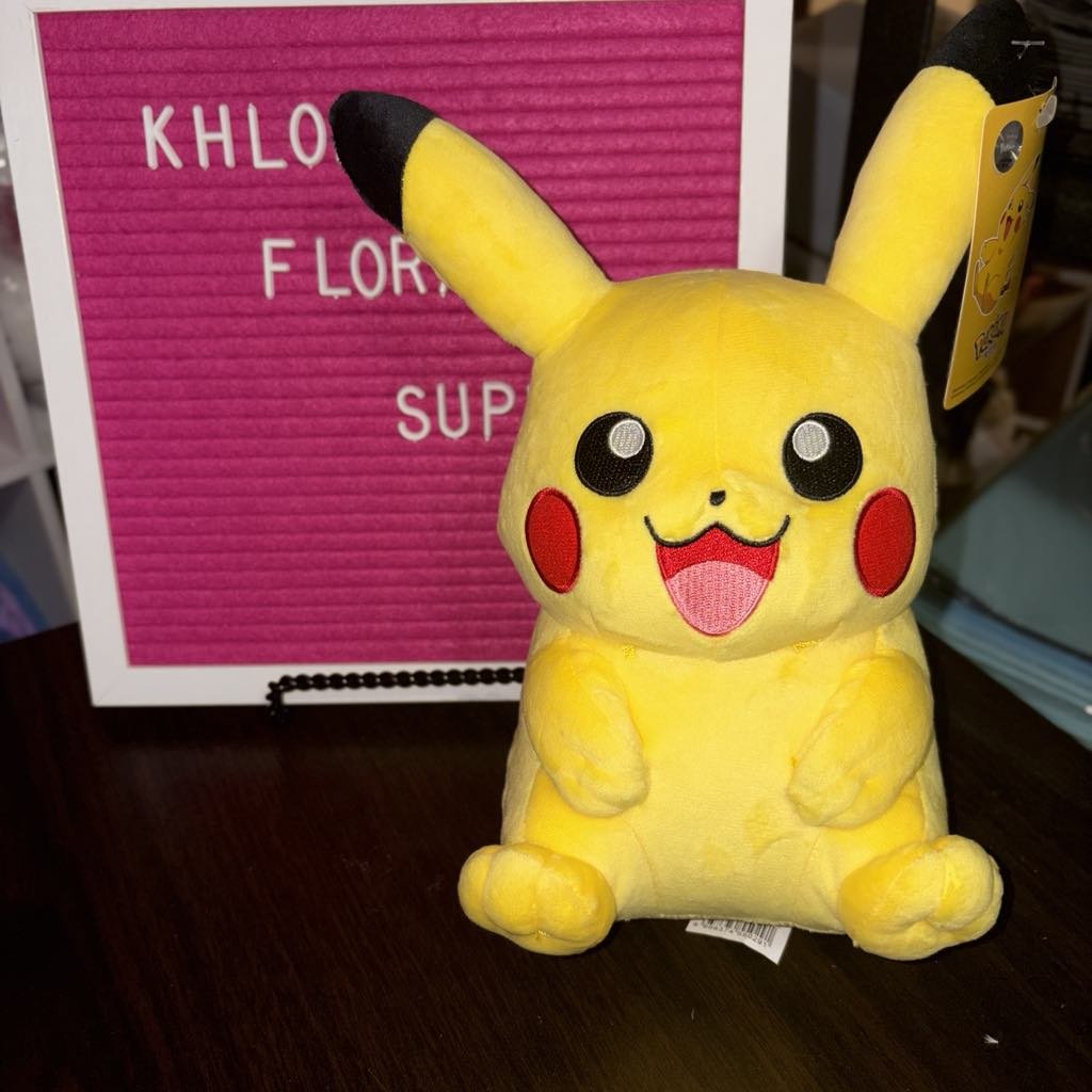 POKEMON PIKACHU 20CM