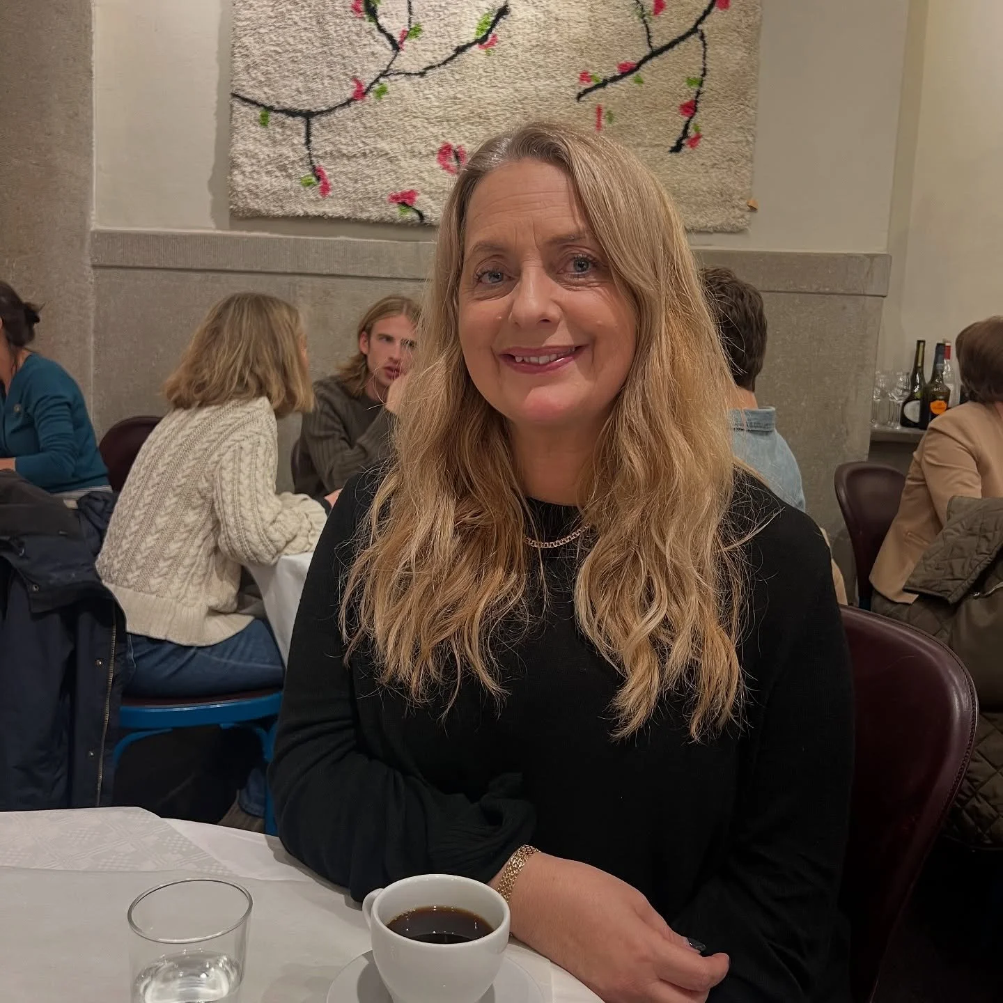 Ytterligare m&auml;tt, glad &amp; n&ouml;jd efter en lunch med h&auml;rliga &Aring;sa Fransson, VD  p&aring; @grandtravelgroupsweden 🏒 ⚽️ 🎿 🏈

Vi pratade om v&aring;r fina bransch och dess utmaningar vi ser fram&aring;t men &auml;ven h&aring;rf&au