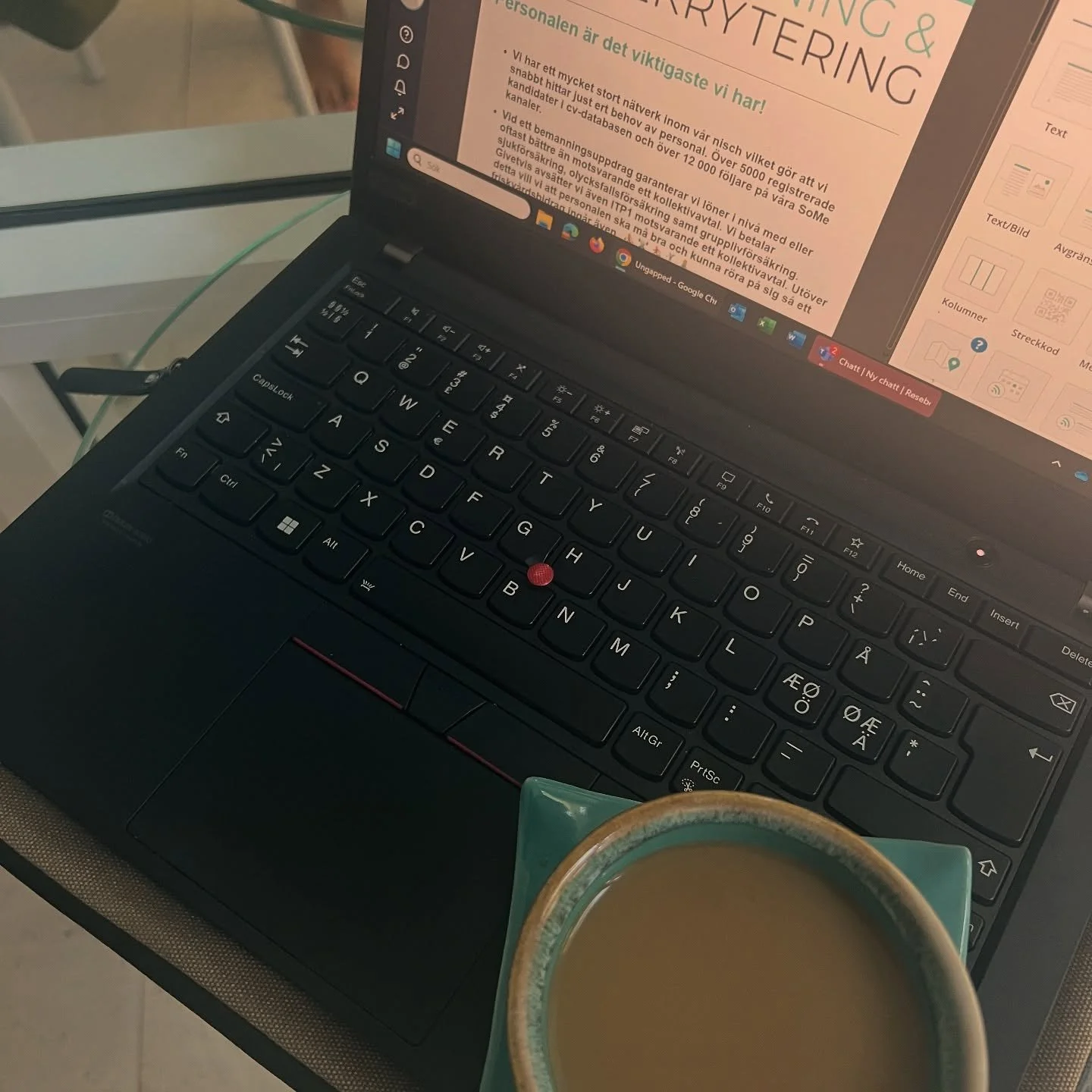 Redan tisdag i vecka 45 &aring;r 2025 🗓️ ⏰ 

Dagarna/Veckorna/&Aring;ren rusar p&aring;!!!! 
Vi &auml;r nu inne p&aring; v&aring;rt 14:e &aring;r som f&ouml;retag. J&ouml;sses det gick fort! 😳

S&aring; m&aring;nga intressanta kunder, f&ouml;rv&aum