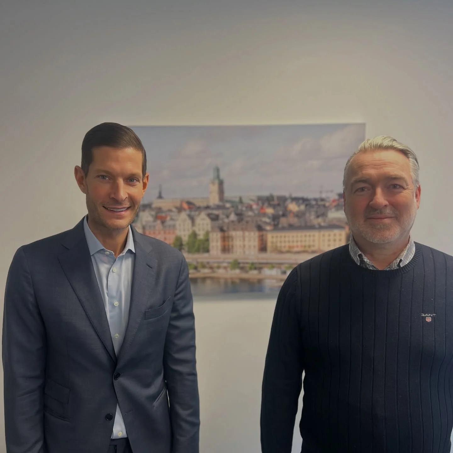 Har idag kikat in p&aring; @berghansen_as Stockholmskontor 🤍🚪💙

Mitt i city p&aring; Olof Palmes gata finner ni redan nu, VD Kristoffer Svensson samt KAM Joachim Erenius. Inom kort joinar &auml;ven en anst&auml;lld Operations Manager samt de 2 Sen