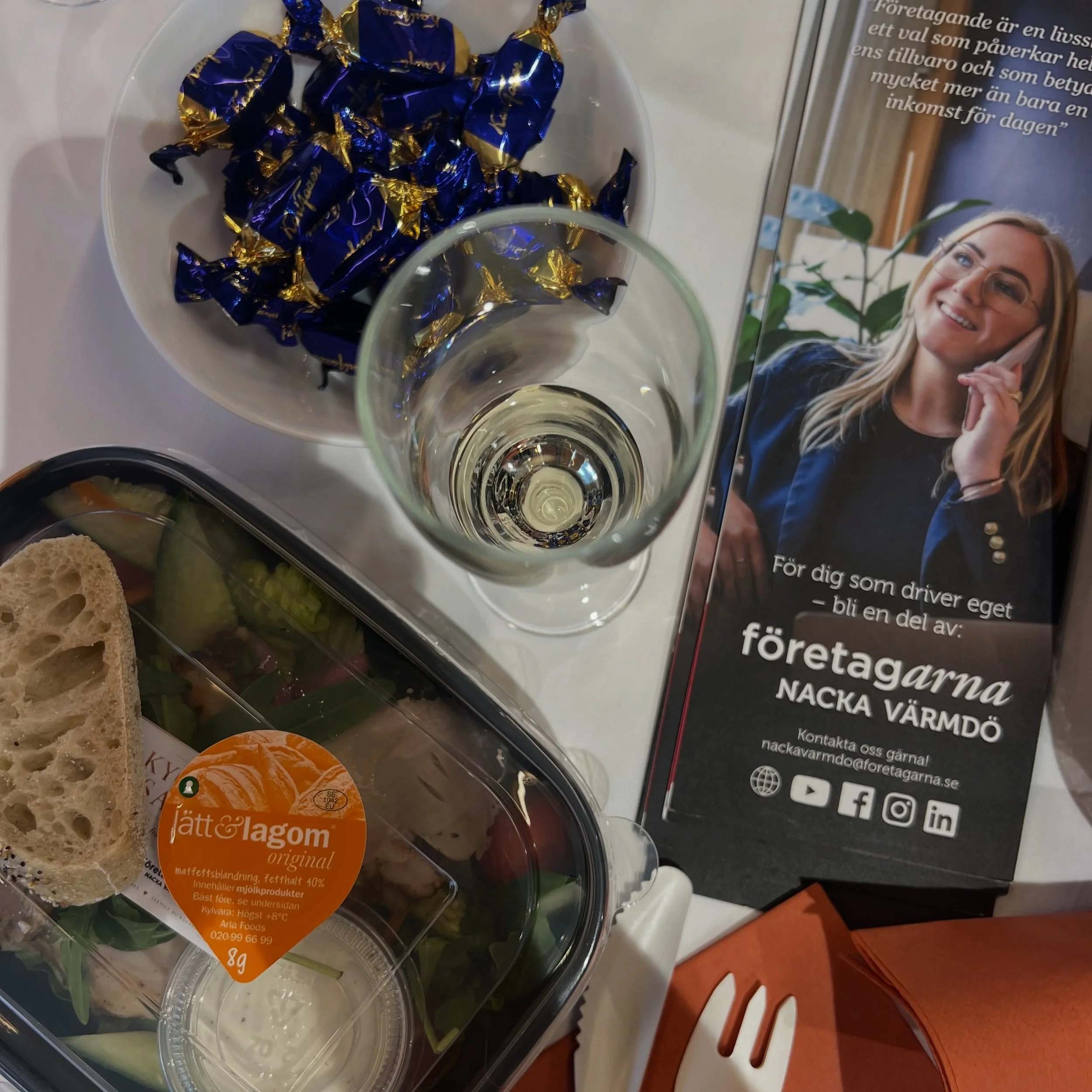 Att vara egenf&ouml;retagare inneb&auml;r att du b&auml;r i princip alla hattar 🎩 👒 🧢 Ena stunden s&auml;ljare, marknadsf&ouml;rare, administrat&ouml;r, ekonom, VD men mest av allt en entrepren&ouml;r 🙋&zwj;♀️🙃🙂🥳🫣😵&zwj;💫😃🤔🤦&zwj;♀️

Det &