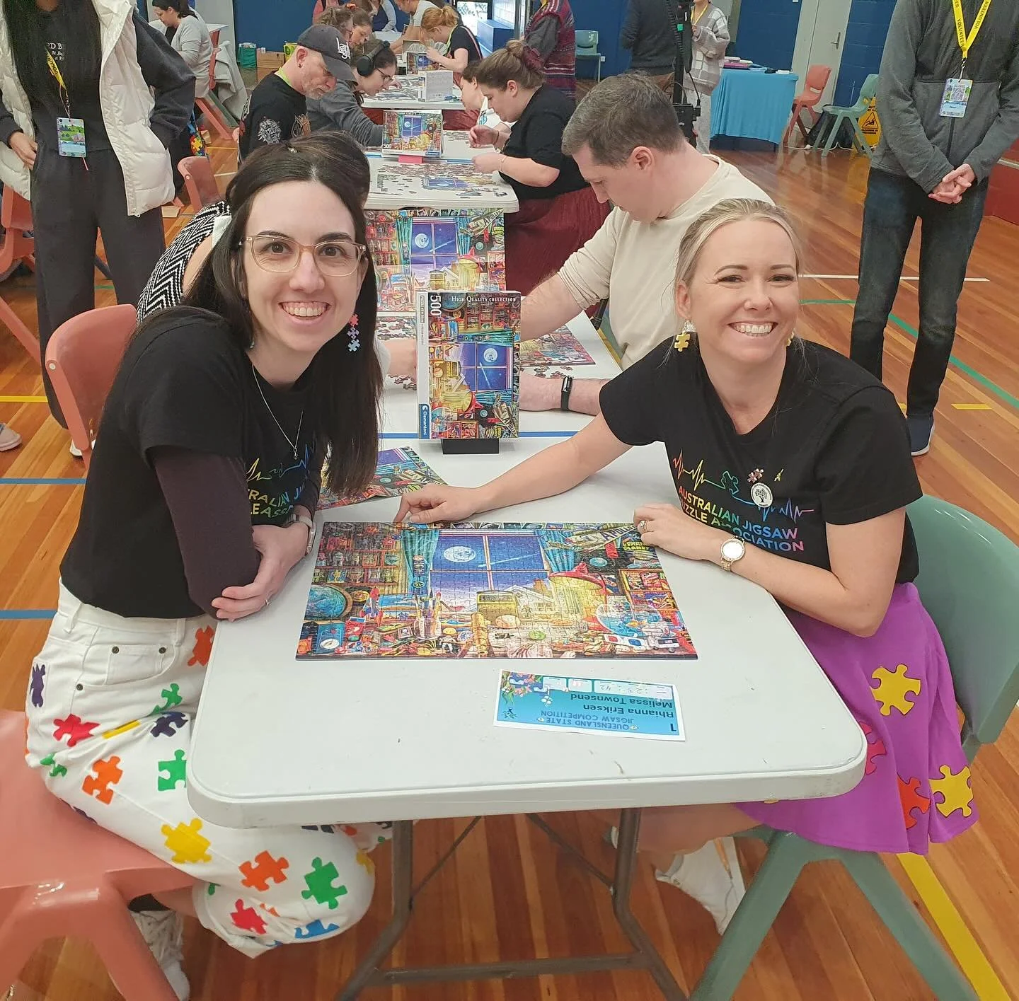 A wonderful @australianjigsawpuzzle competition. My first proper competition with @meltownsend_ and we placed 1st, and scored 2nd and 3rd place in solos (with 20 seconds between us!). Bring on Spain in 6 weeks!