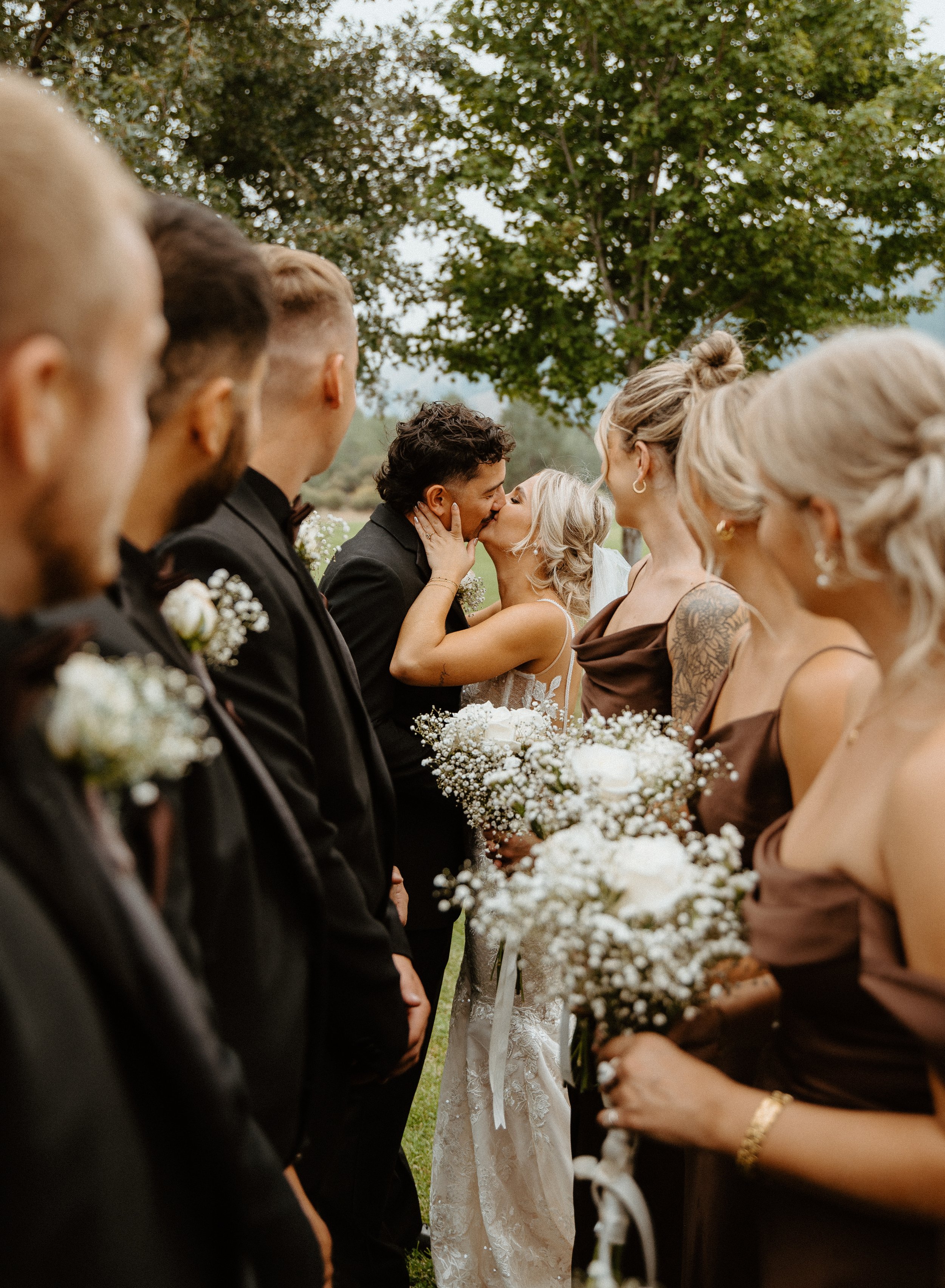 wedding+party+bridesmaids+groomsmen+pnw+wedding+naches+wa+outdoor