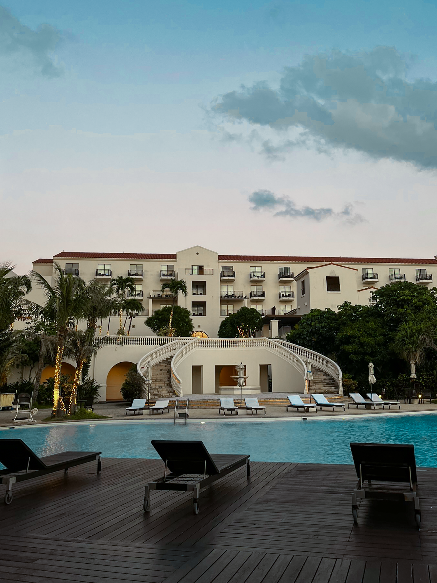 Hotel Nikko Alivila, Okinawa, Japan