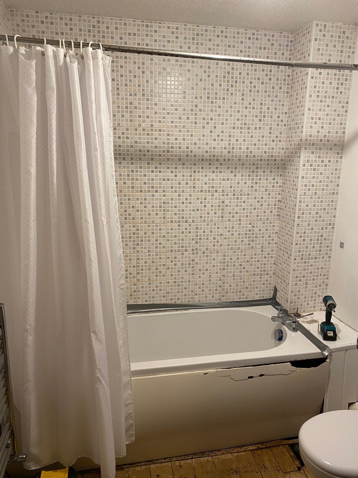 tiled shelf shelving niche bath en-suite shower unit enclosure vanity units white kitchen island renovation plastering flooring electrical tiling metro modern stylish breakfast bar remodel design contractor rewire installer tradesman builder home imp