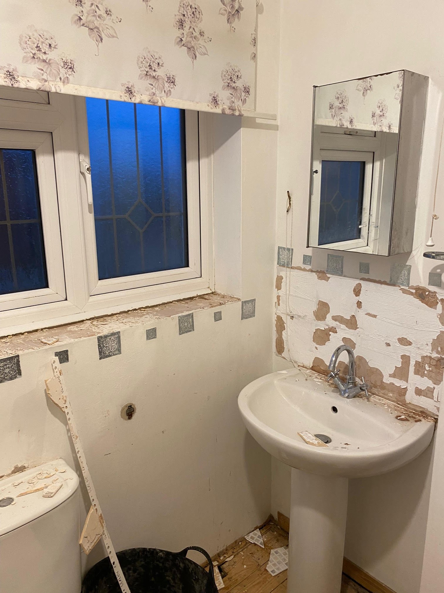tiled shelf shelving niche bath en-suite shower unit enclosure vanity units white kitchen island renovation plastering flooring electrical tiling metro modern stylish breakfast bar remodel design contractor rewire installer tradesman builder home imp