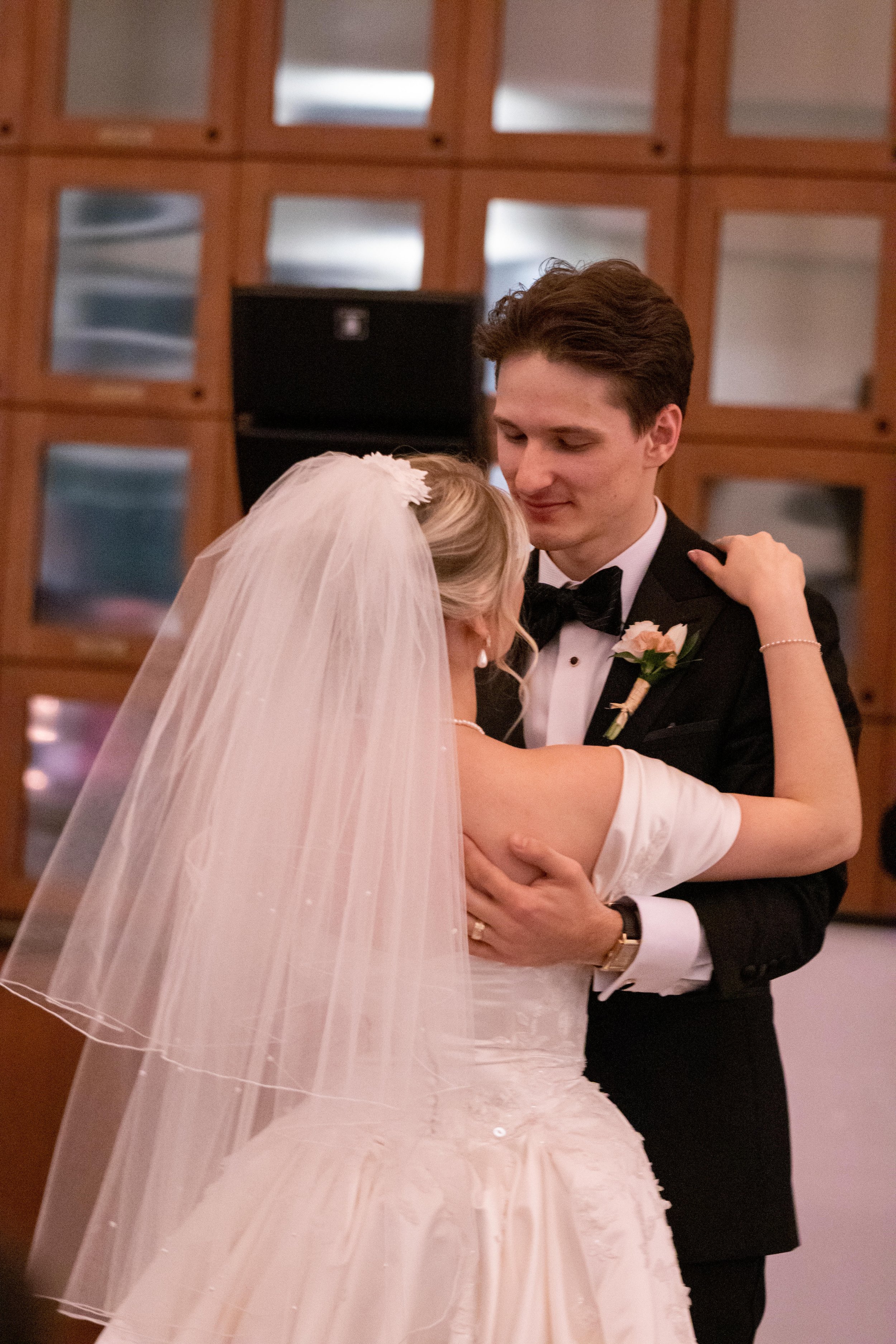 Gwen and Mitchell Wedding657.jpg