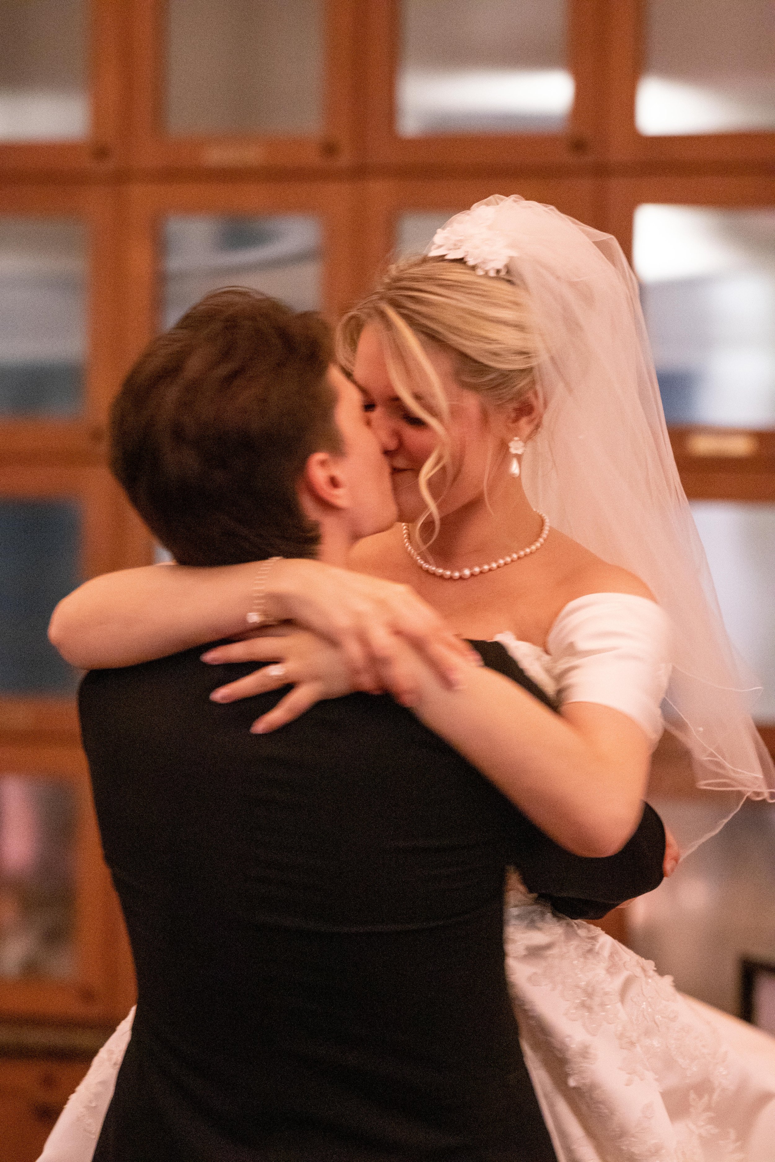 Gwen and Mitchell Wedding663.jpg