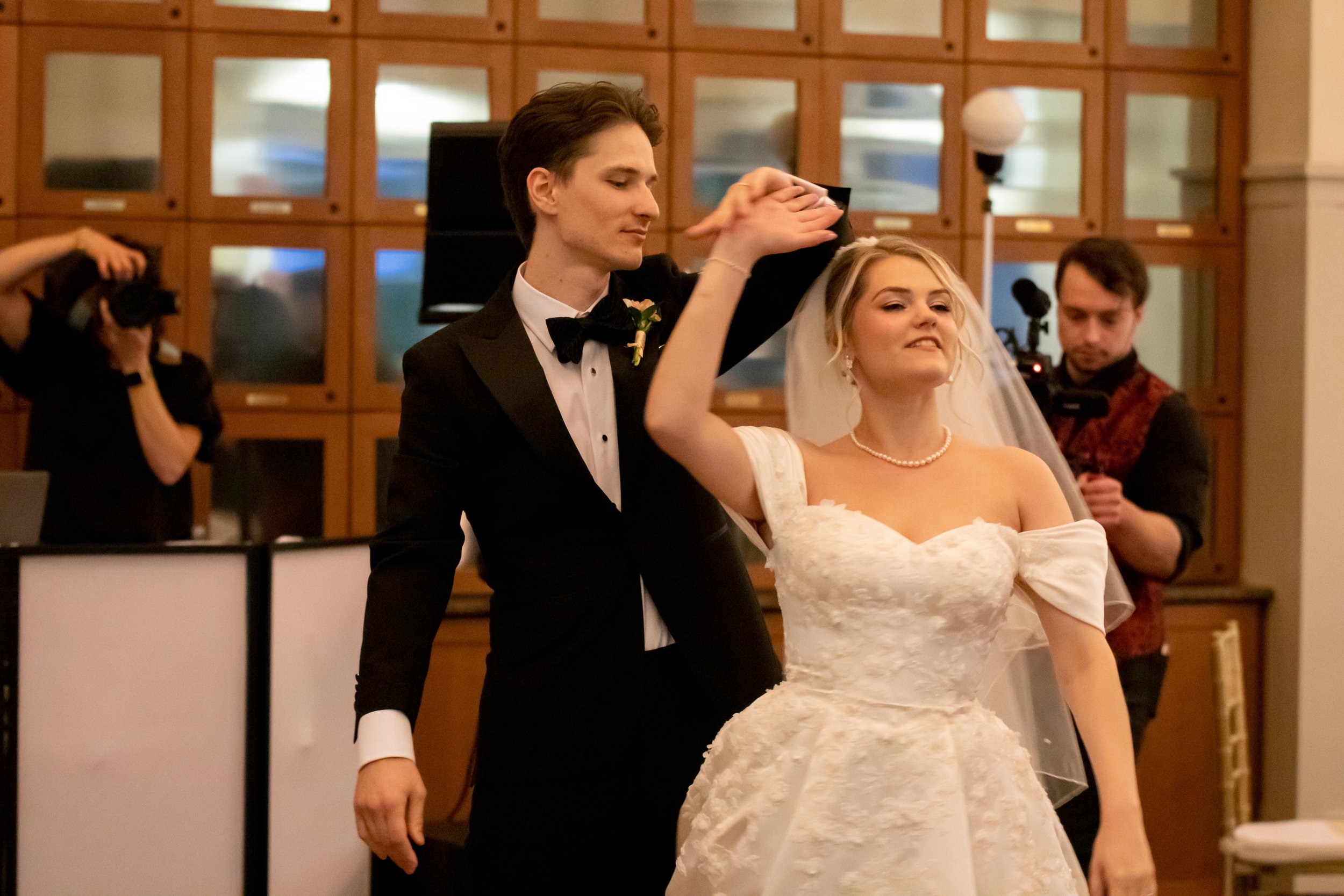 Gwen and Mitchell Wedding649.jpg