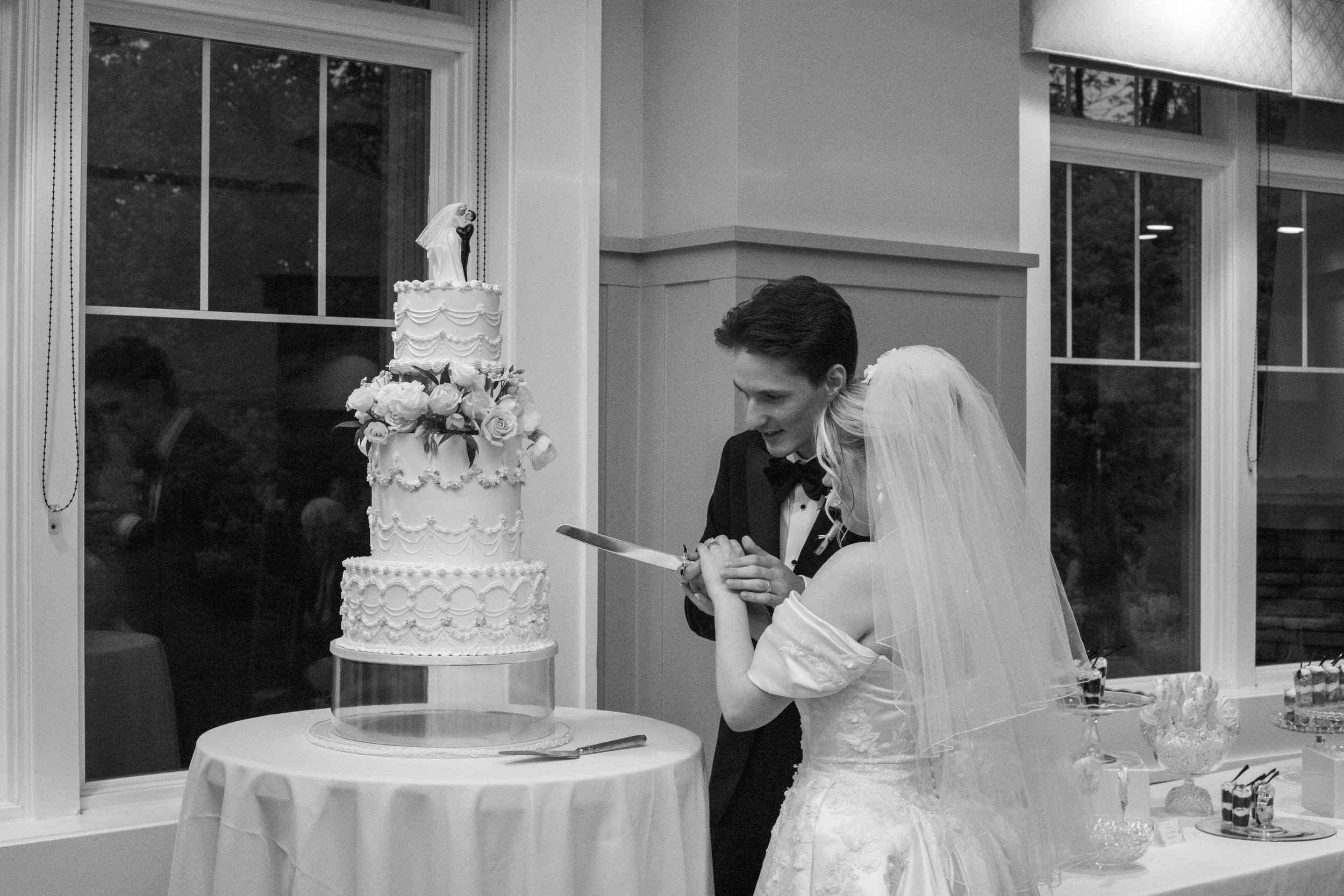 Gwen and Mitchell Wedding438.jpg
