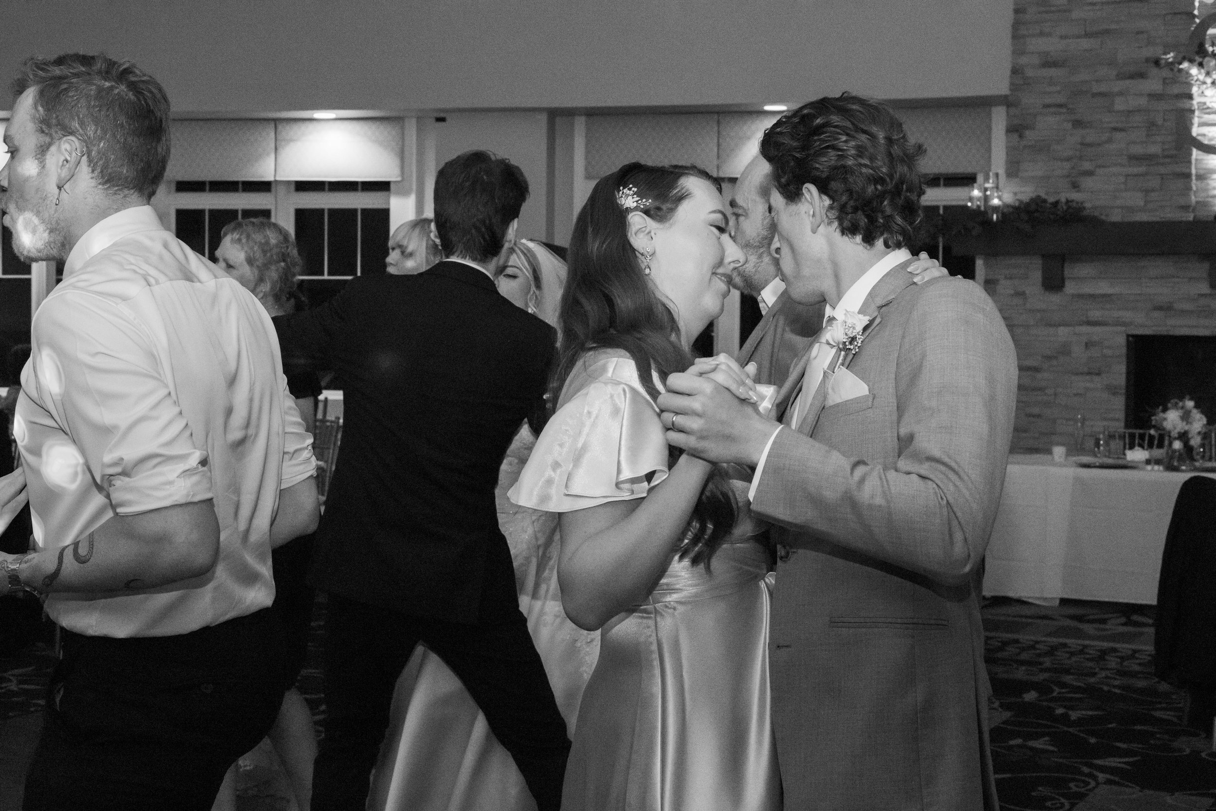 Gwen and Mitchell Wedding501.jpg