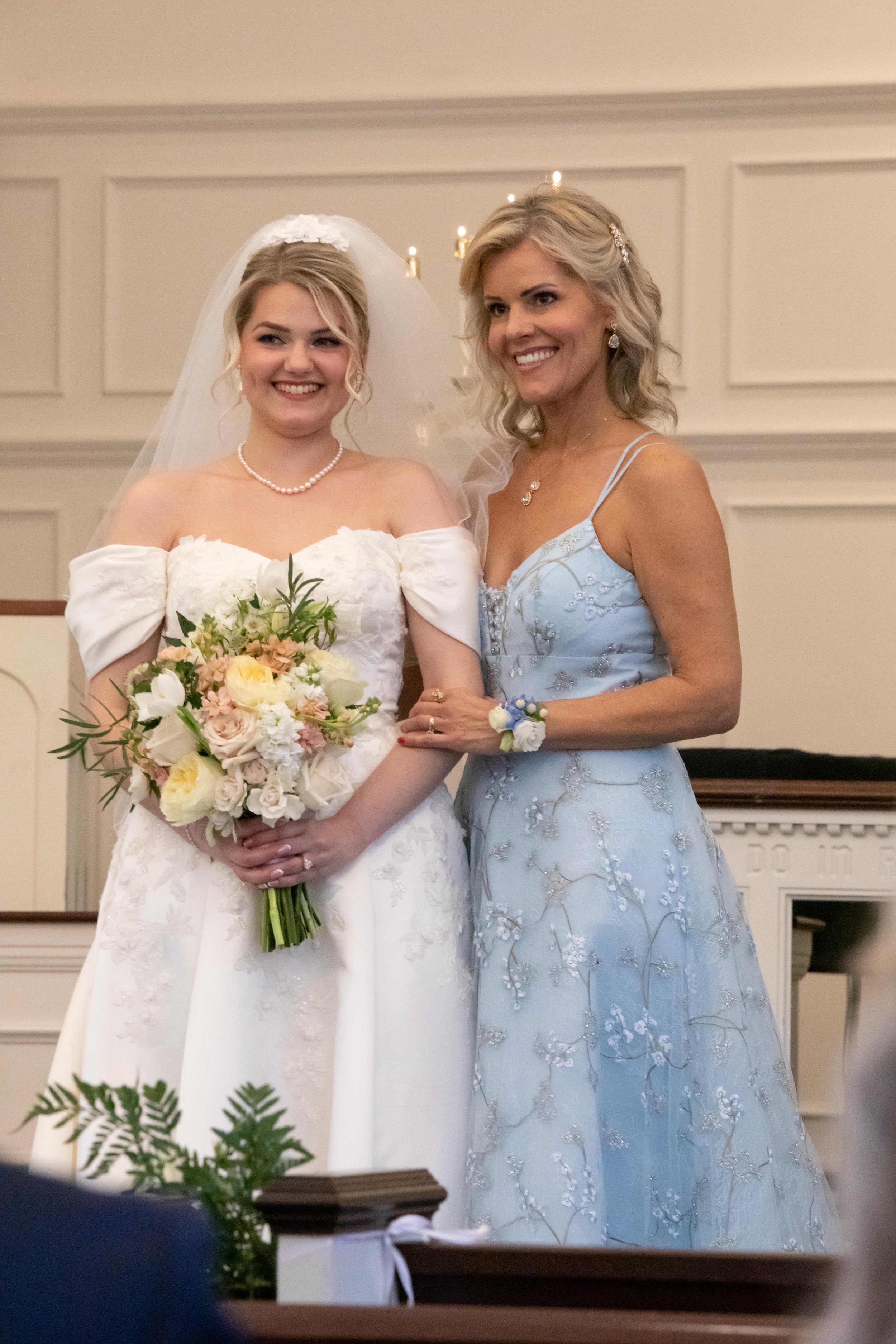 Gwen and Mitchell Wedding372.jpg