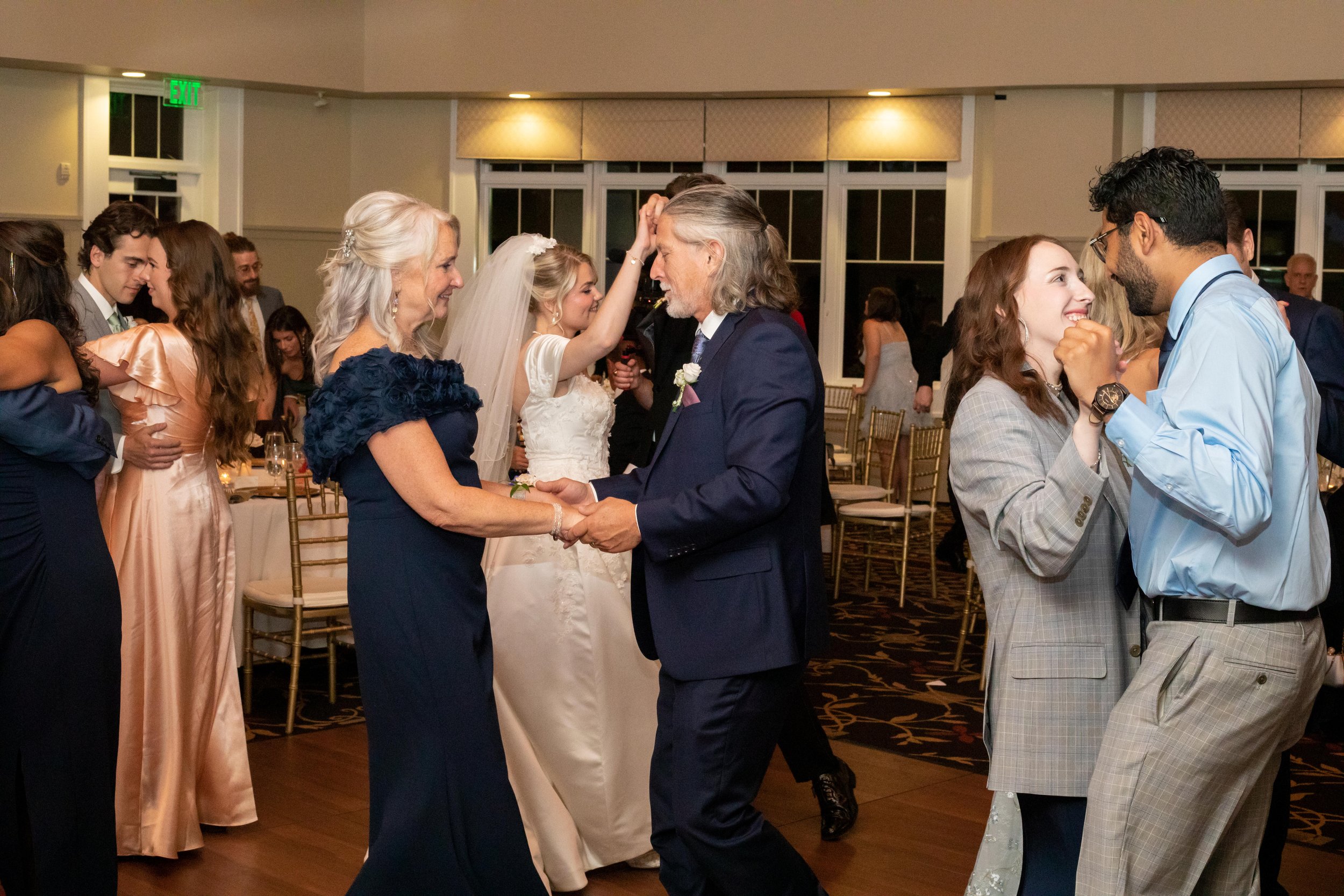 Gwen and Mitchell Wedding457.jpg