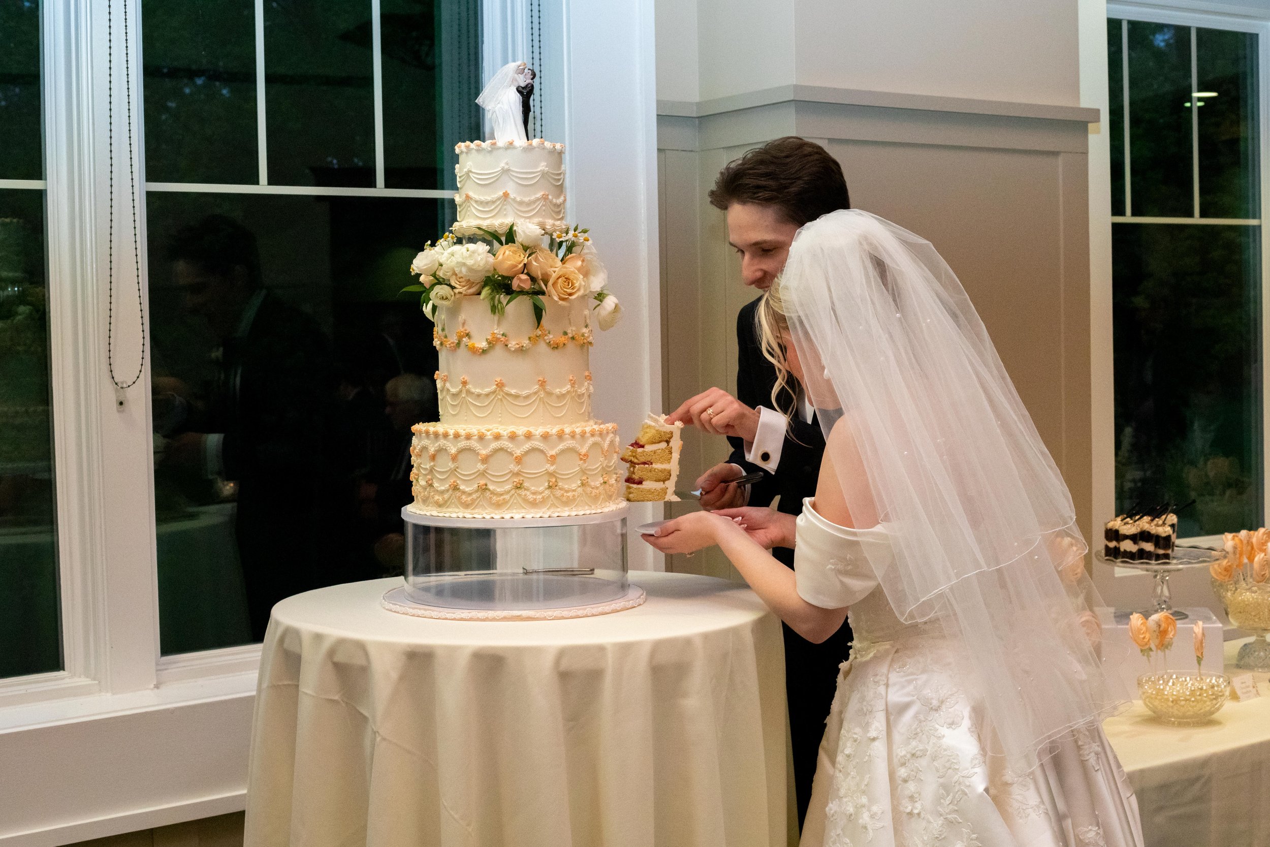 Gwen and Mitchell Wedding442.jpg
