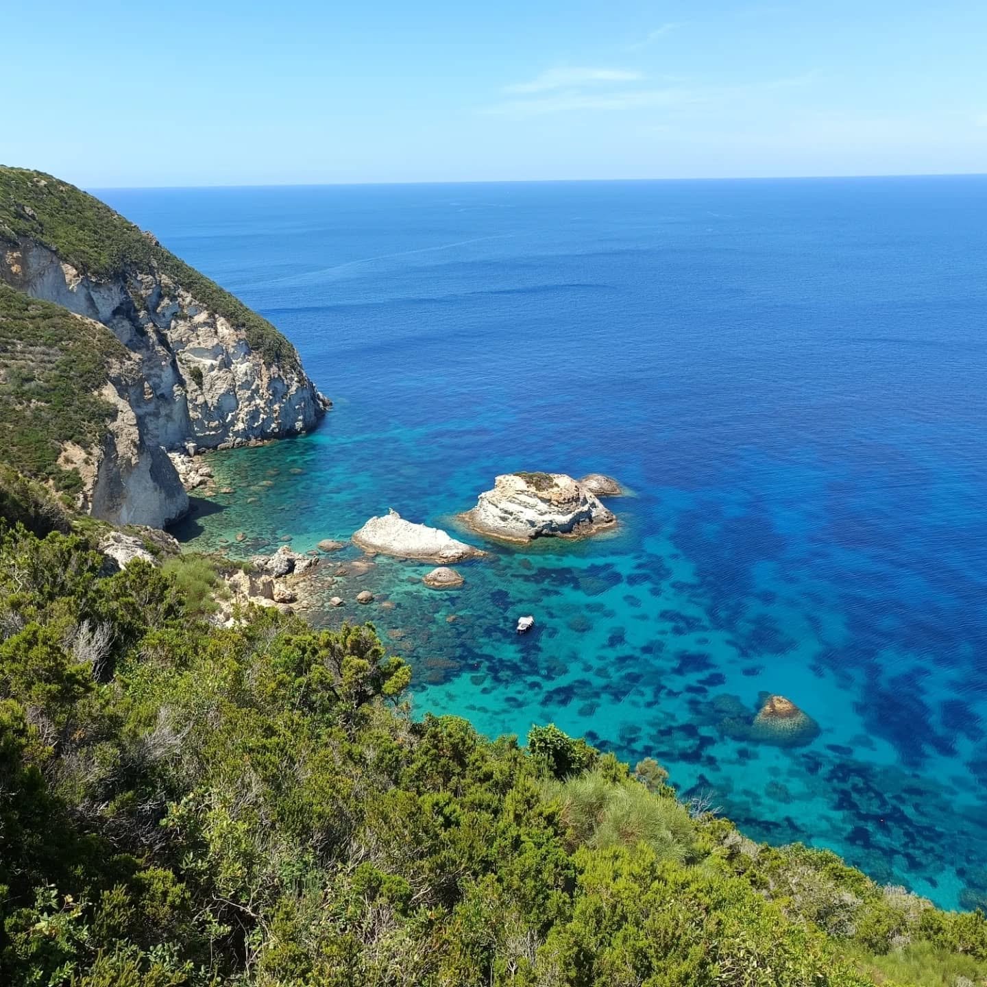 A good day in Ponza.

#island #islandlife🌴 #ponza #blue #sea #hiking #seascape #mediterranean #italy #italianstyle #spring #sun #beautiful #nature #life #relax #visitlazio