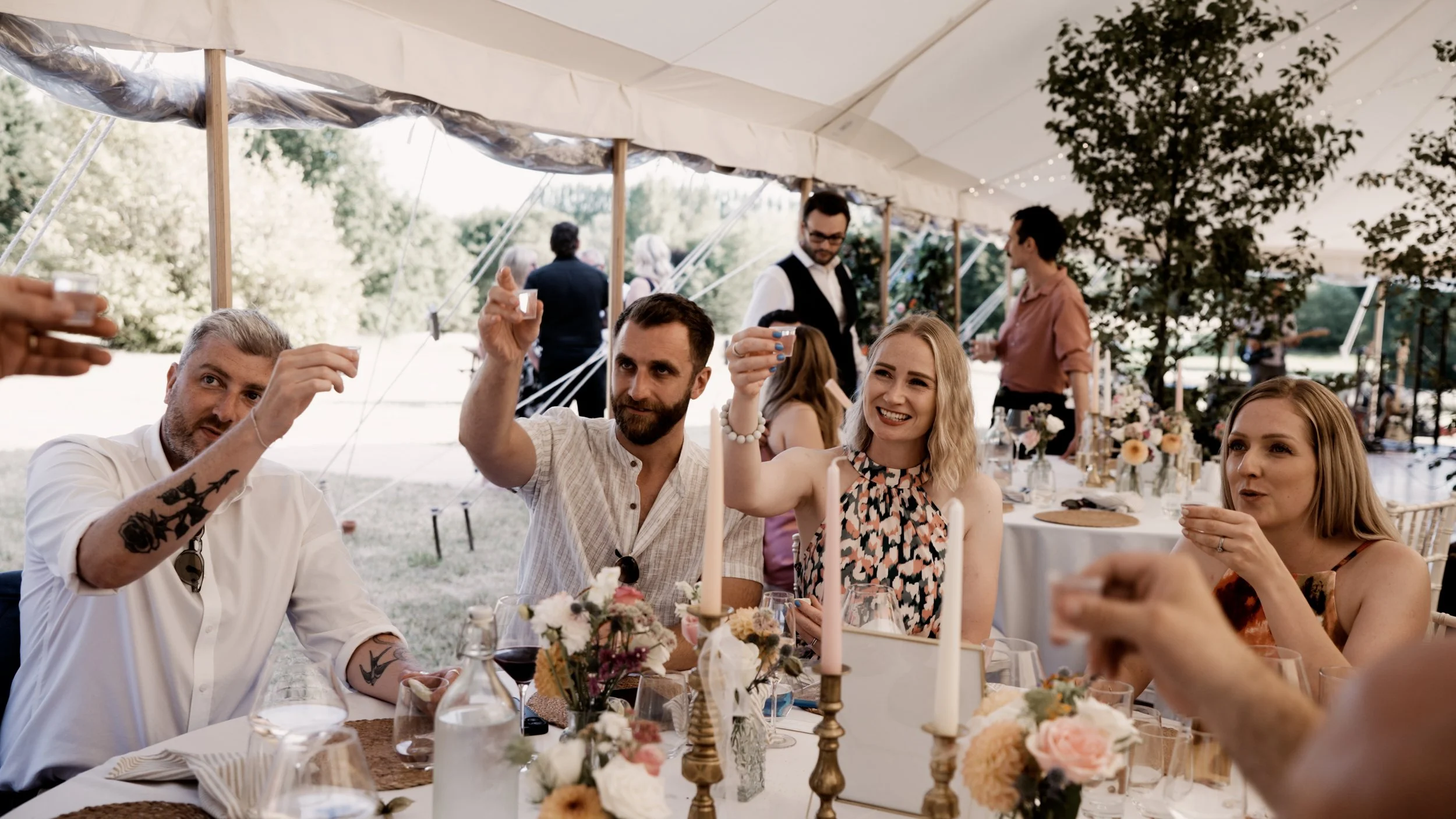 e & s wedding film pics.00_05_20_21.Still105.jpg