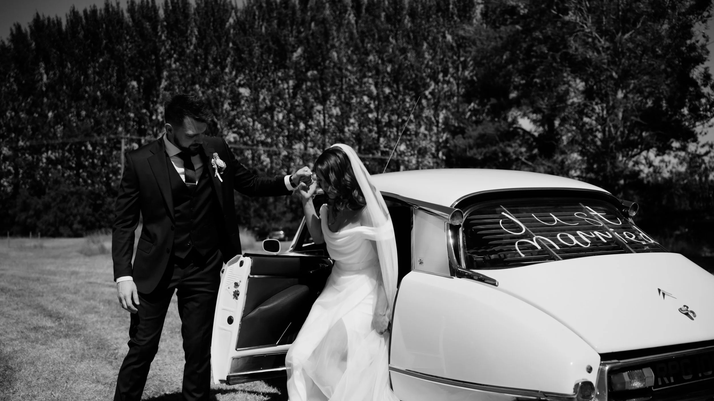 e & s wedding film pics.00_03_46_12.Still074.jpg