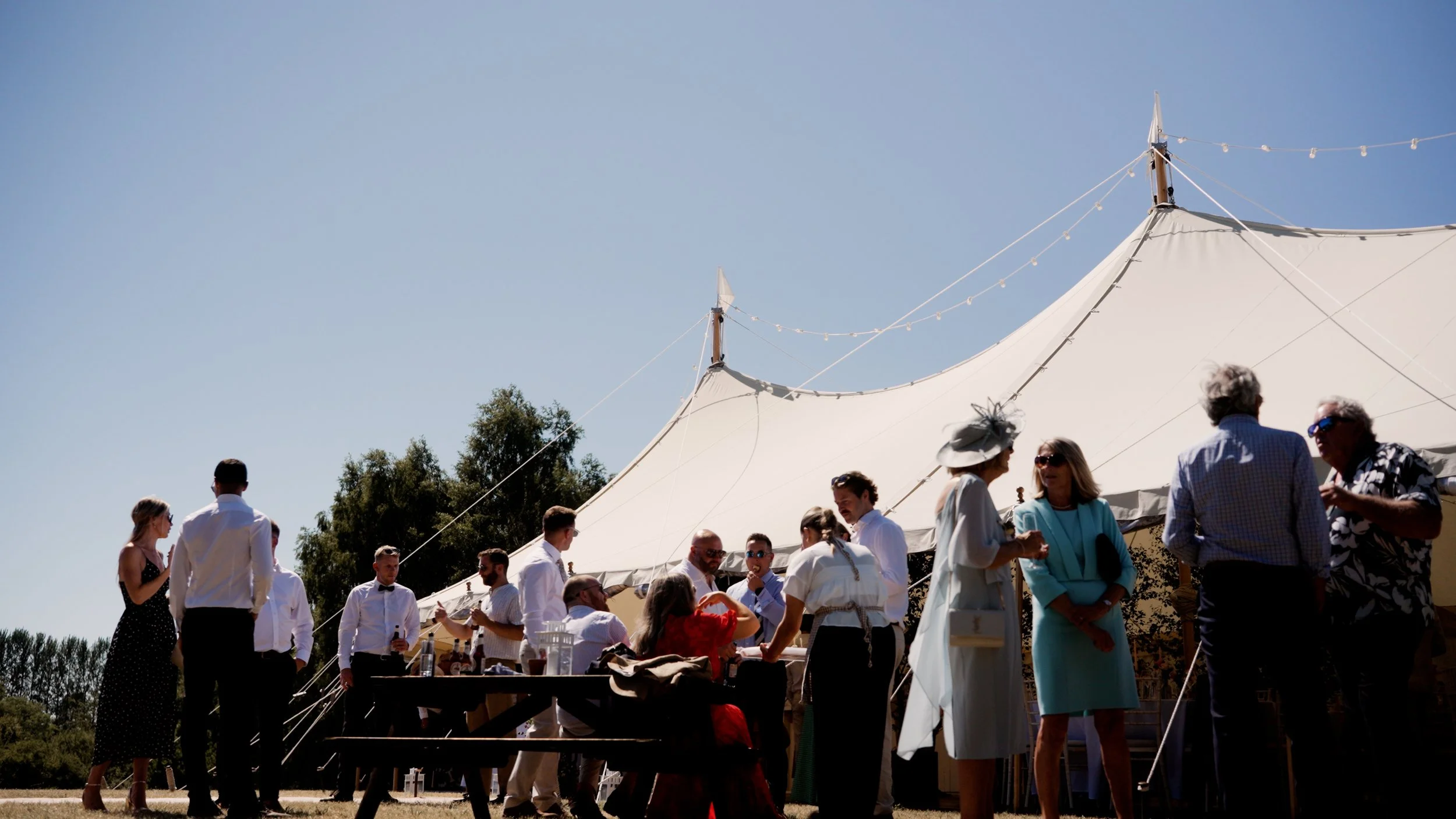 e & s wedding film pics.00_04_38_20.Still090.jpg