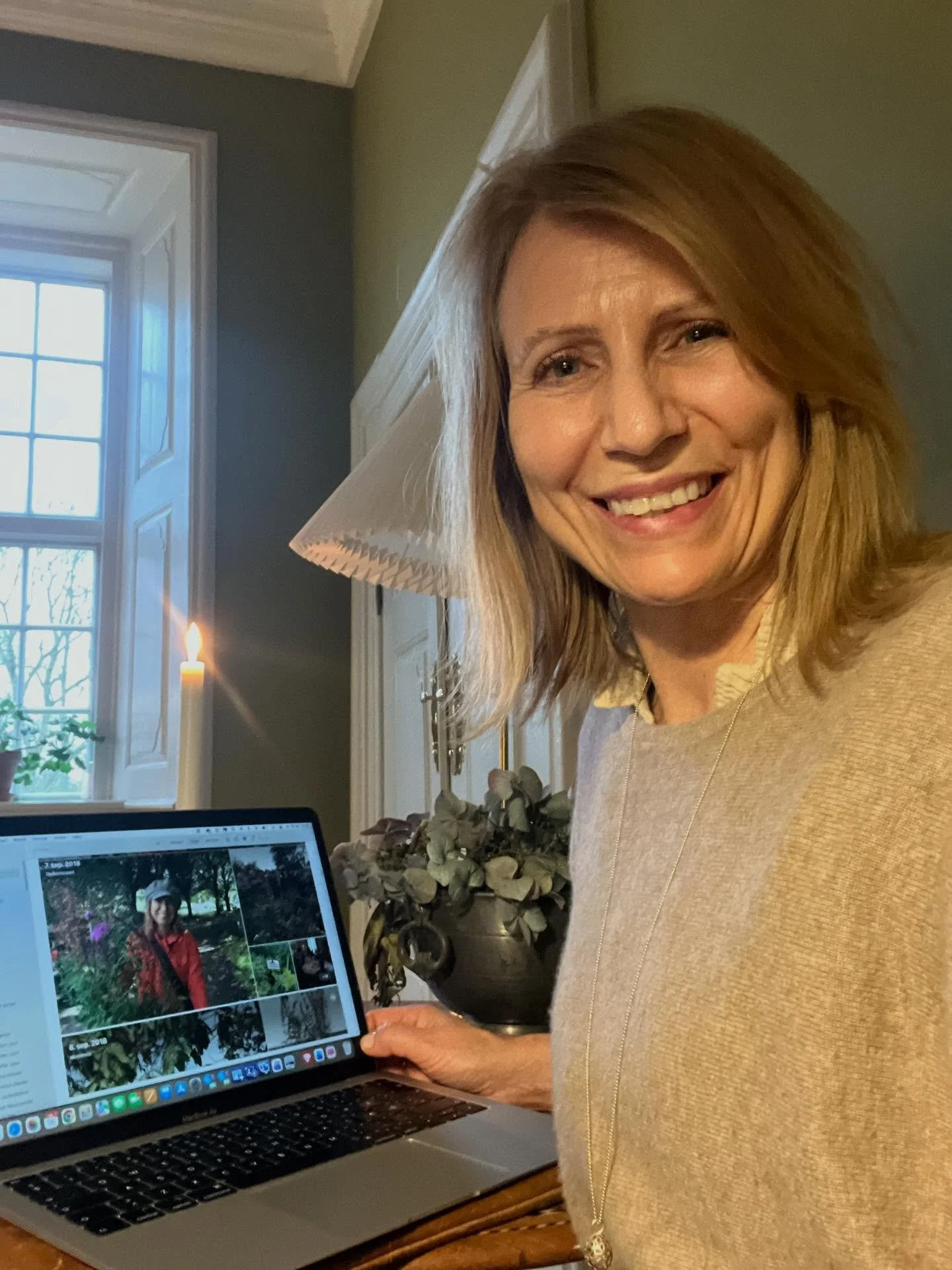 WALK DOWN MEMORY LANE&hearts;️

Kigger du tilbage p&aring; dine gamle billeder? Og er du god til at rydde op?

En af de opgaver jeg satte mig for p&aring; mit ophold p&aring; &Oslash;rslev Kloster var at rydde op i mine tusindvis af fotos fra &aring;